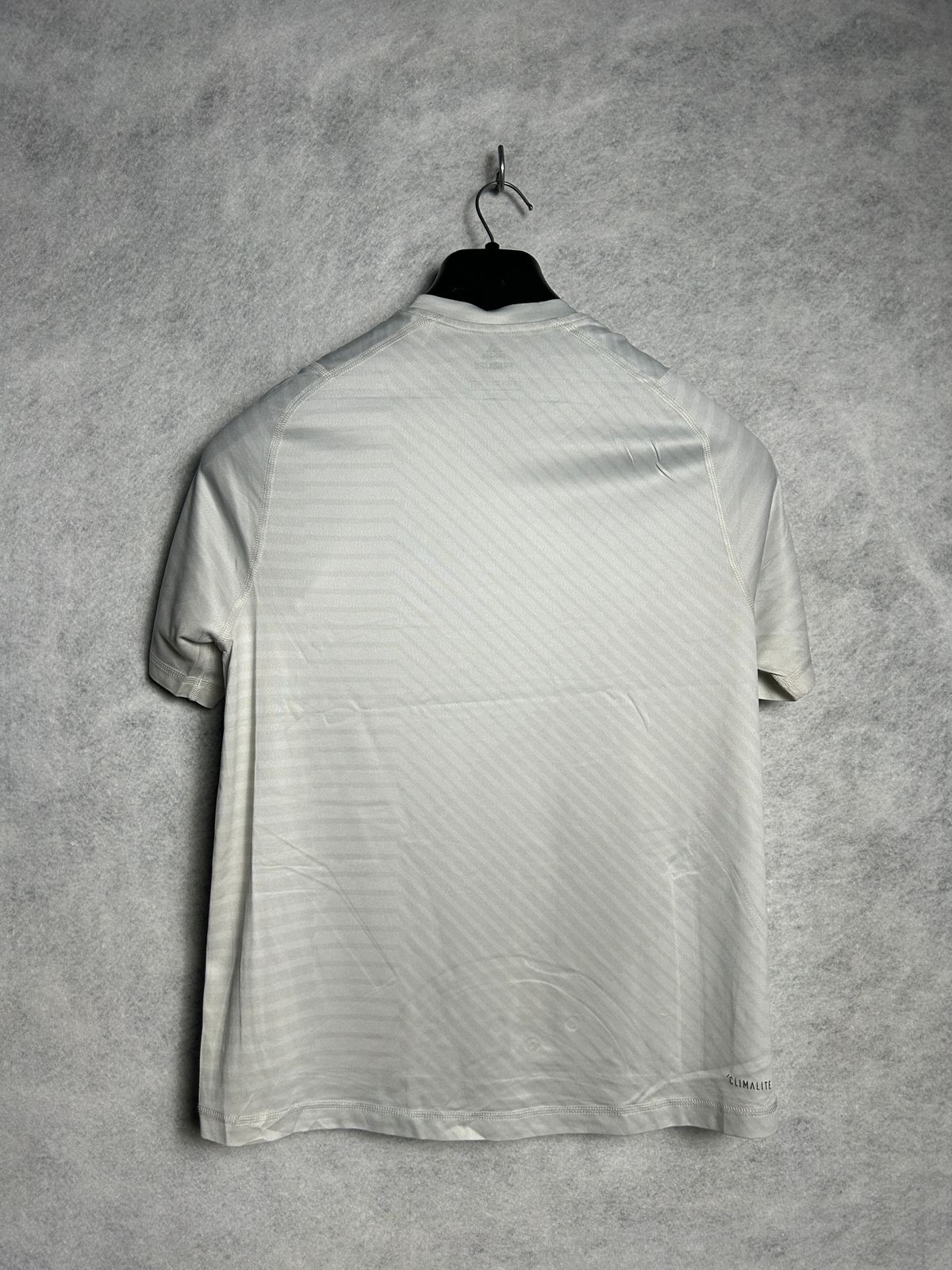 Adidas Clima Lite FreeLift Round Tee - Medium
