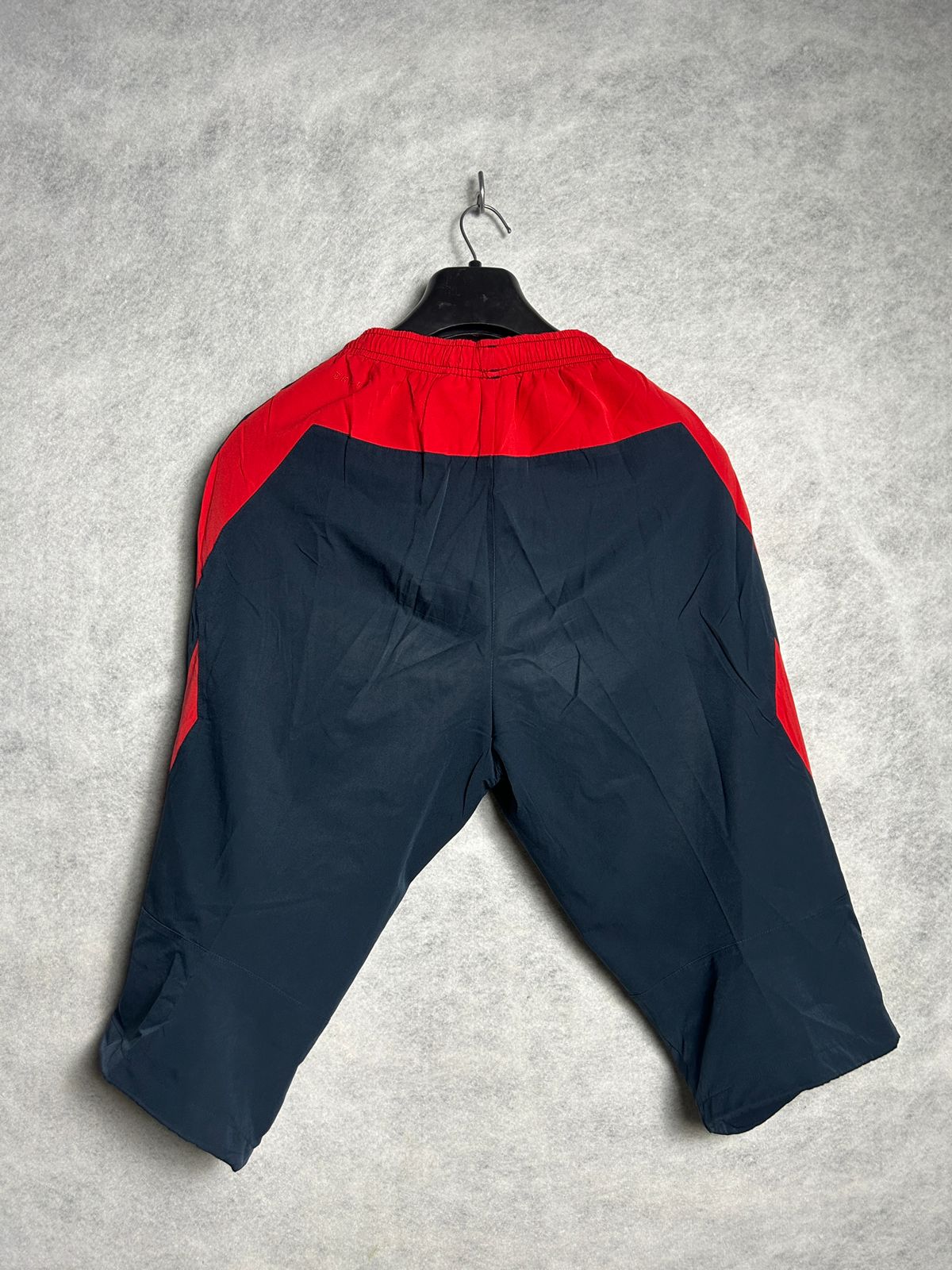 Nike Dri Fit Black & Red Short - XL