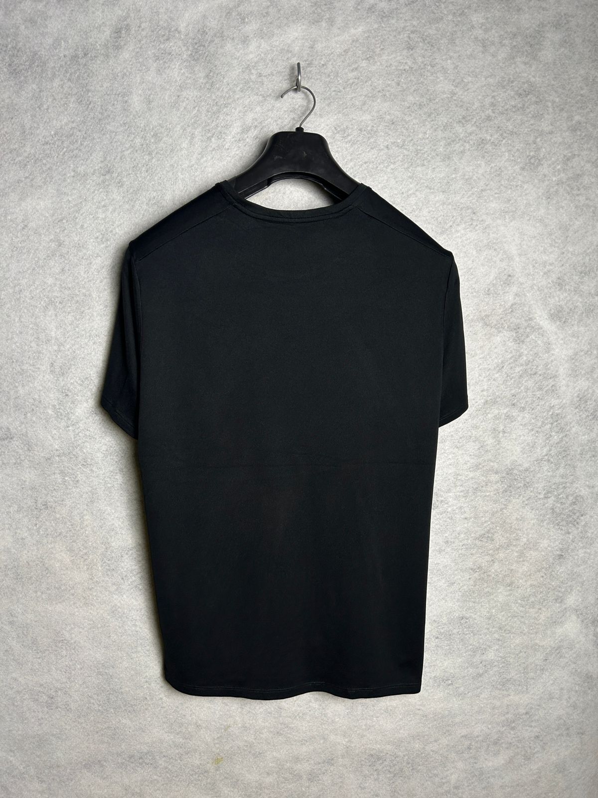 Nike Dri Fit Black Round Tee - Large