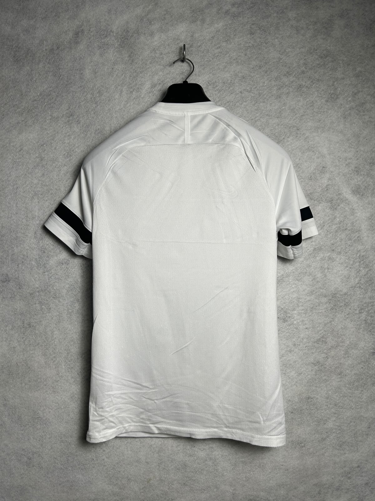Nike White Dry Fit Round Neck - Large