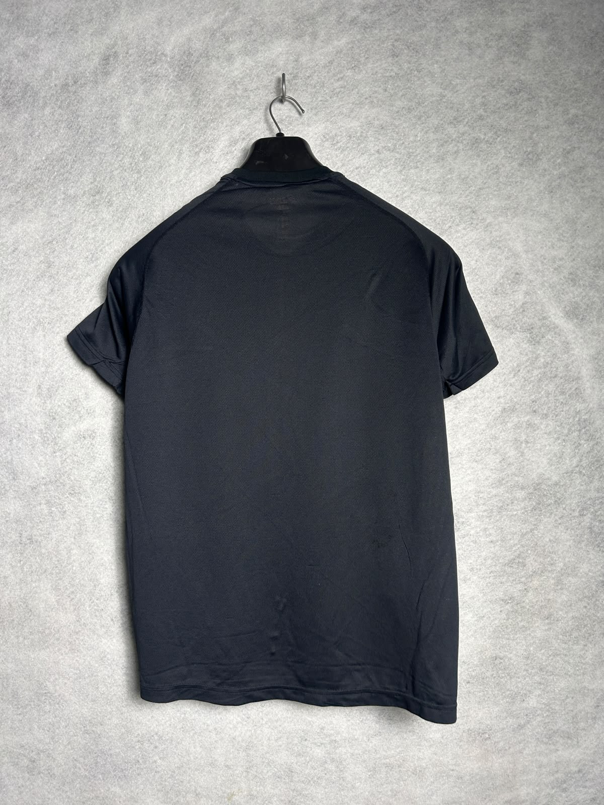 Asics Black & Glod Round Tee- Large