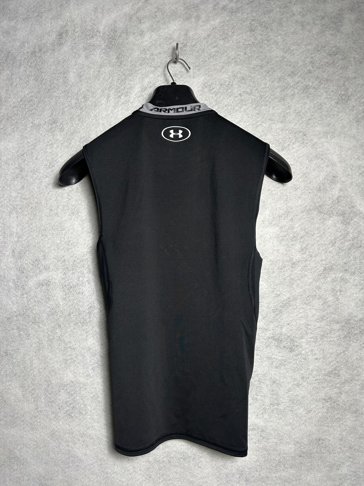 Under Armour Compression Round Neck Heat Gear Black - Large