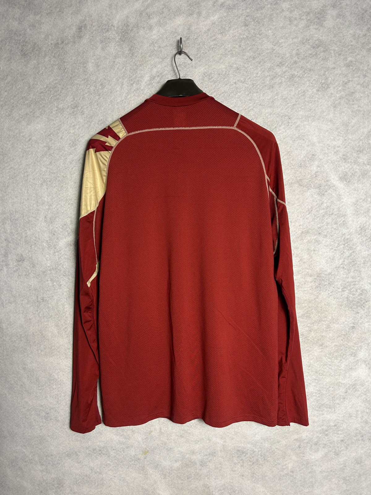 Nike Red Round Neck - Large