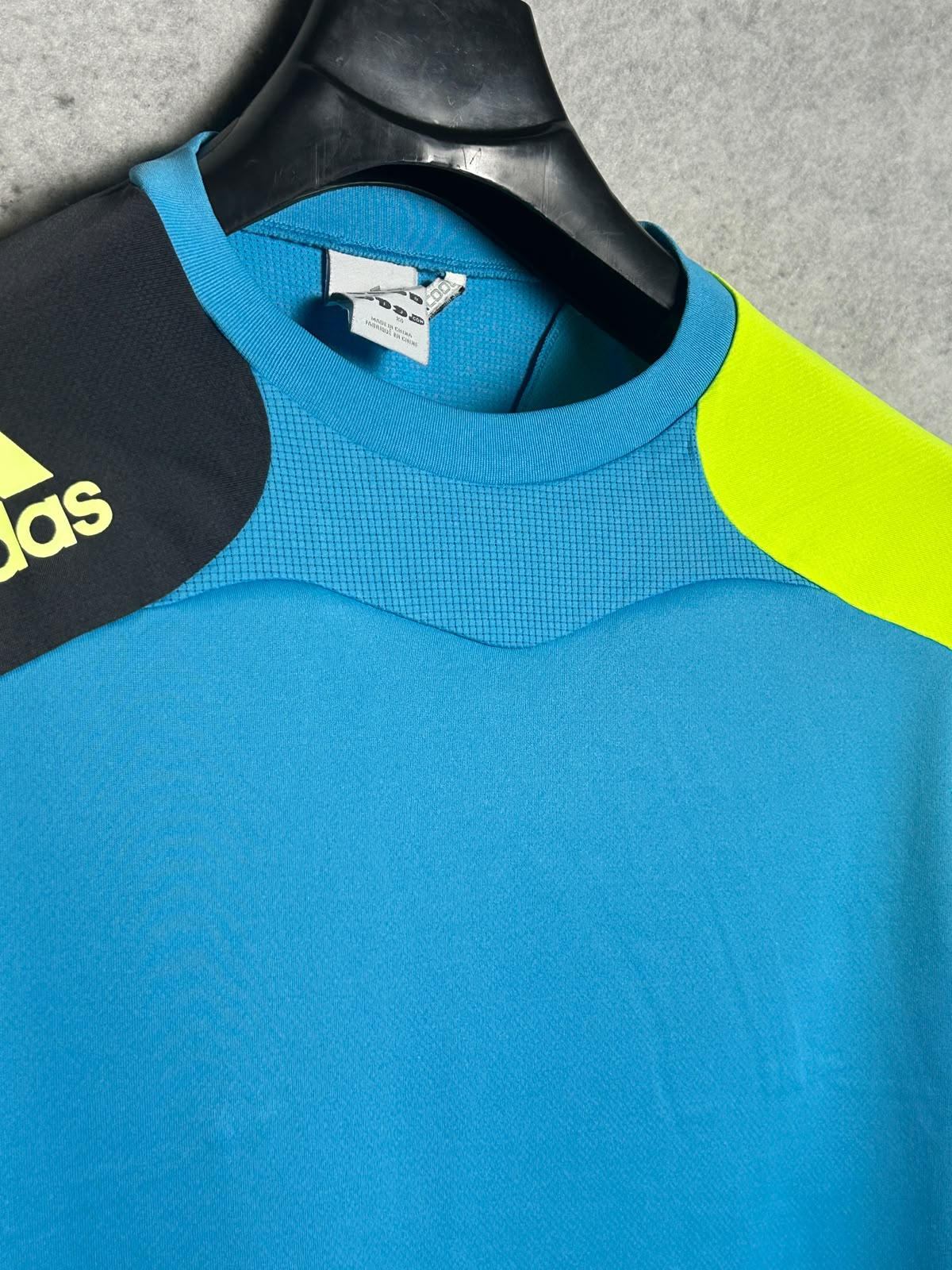 Adidas Blue Round Neck - XO