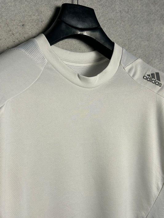 Adidas White Round Neck k- Large
