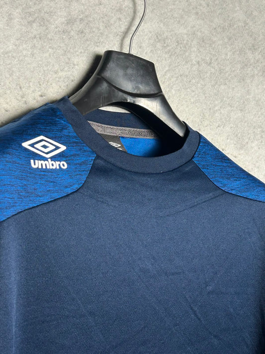 Umbro Round Neck - Medium
