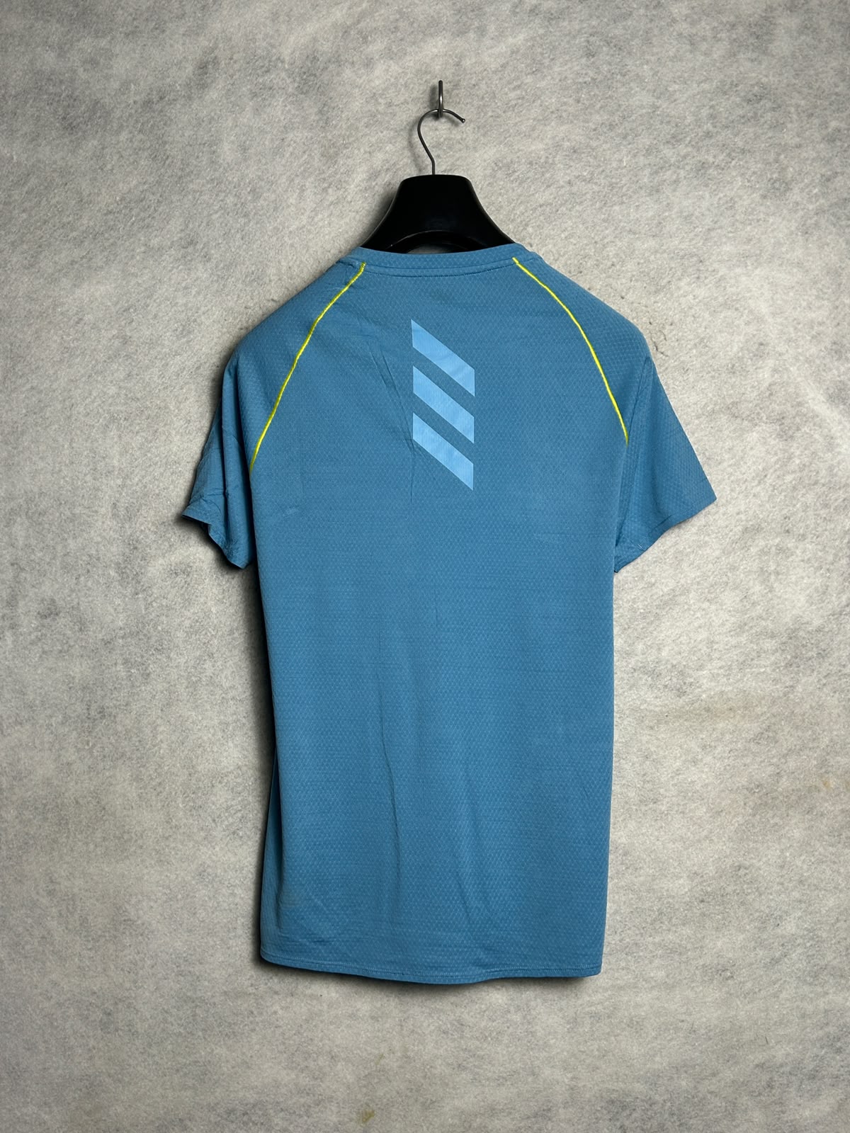 Adidas Aeroready Blue Round Neck - Medium