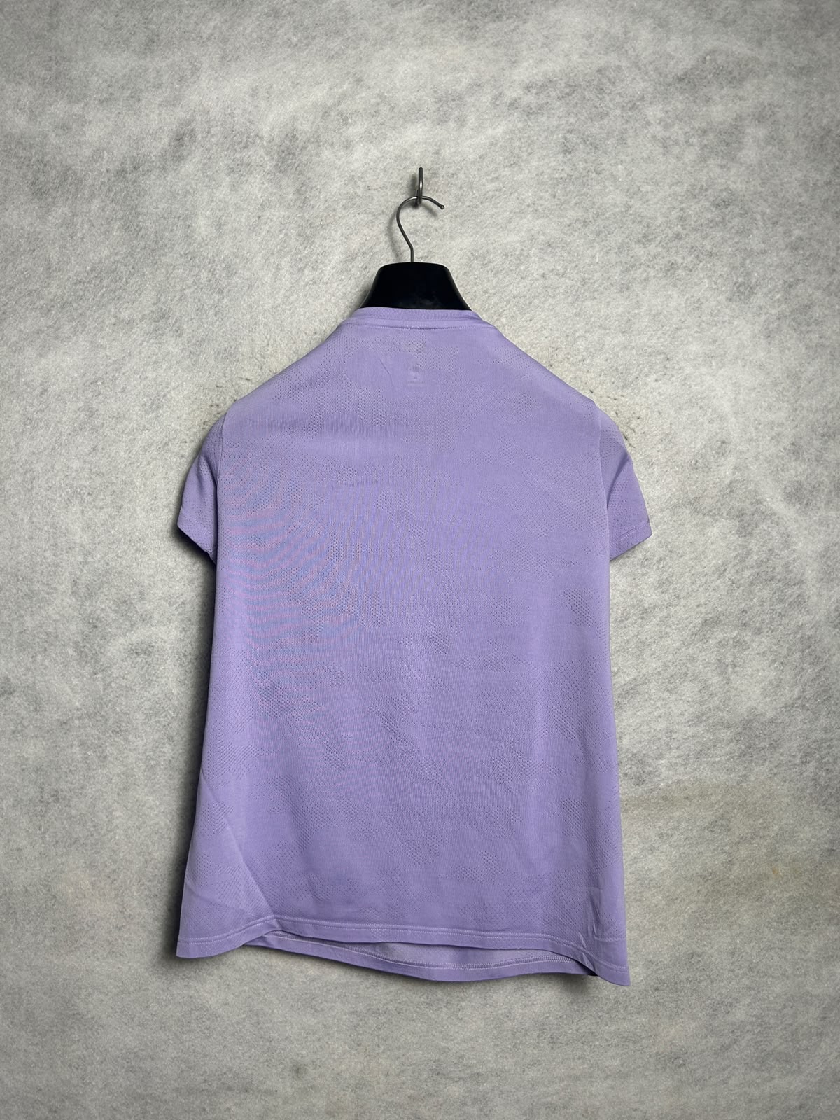 UNIQLO Purple Round Neck - Medium
