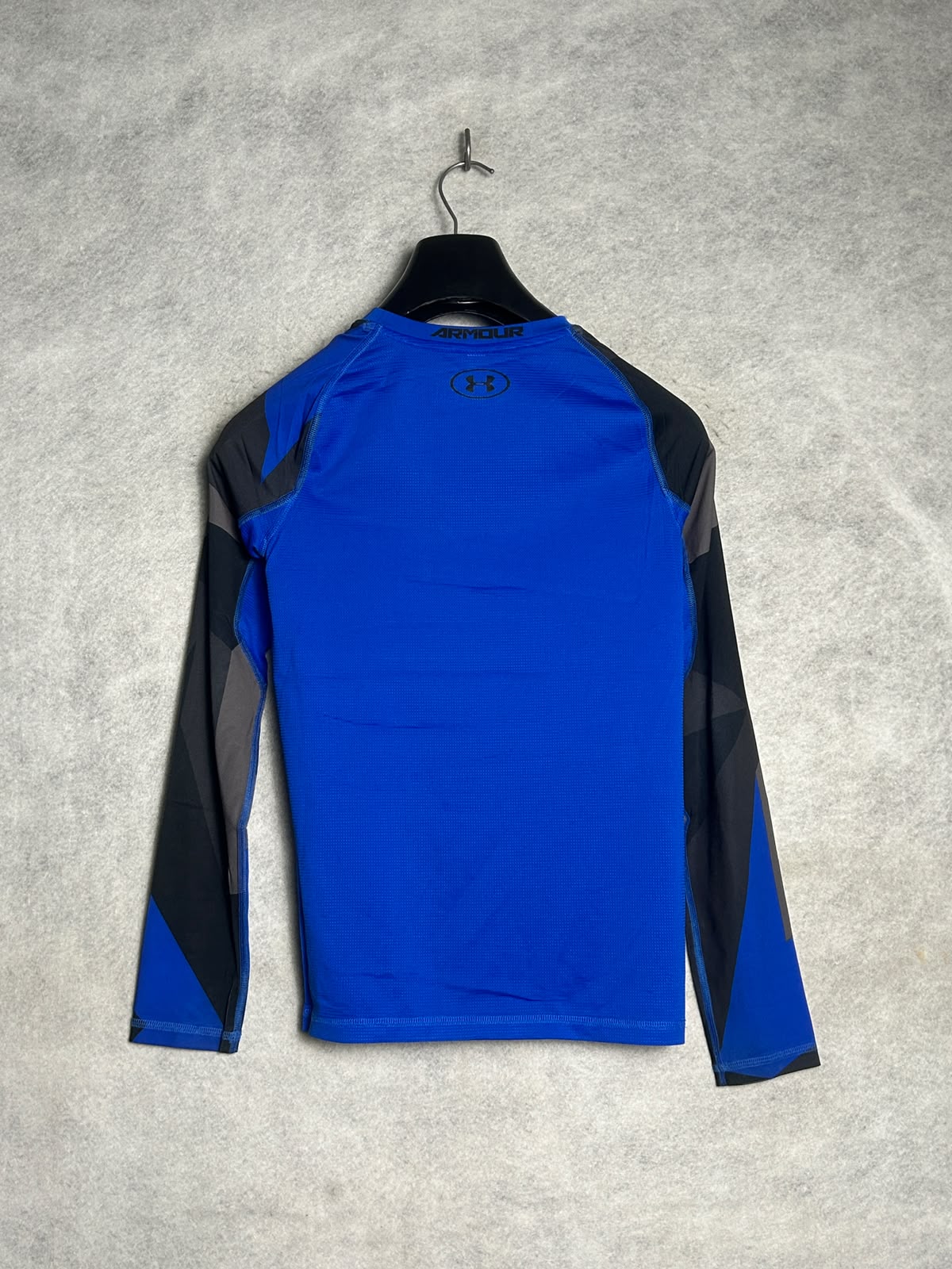 Under Armour Big Logo Blue Full Sleeves Round Neck - YLG