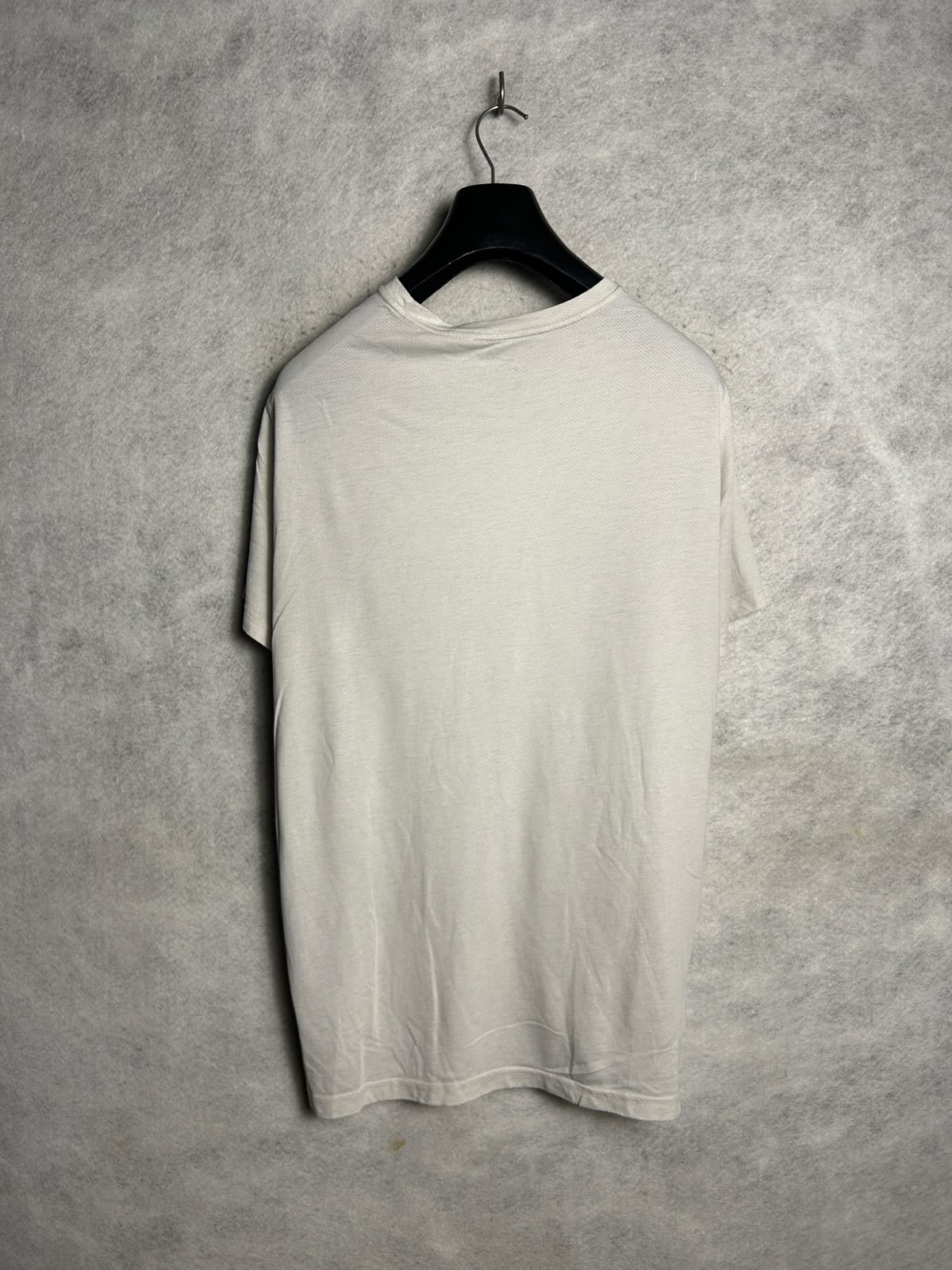 Nike White Dri Fit Round Neck - Large