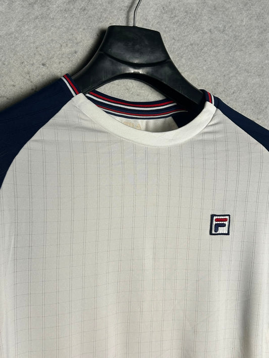 Fila White Round Neck - Medium