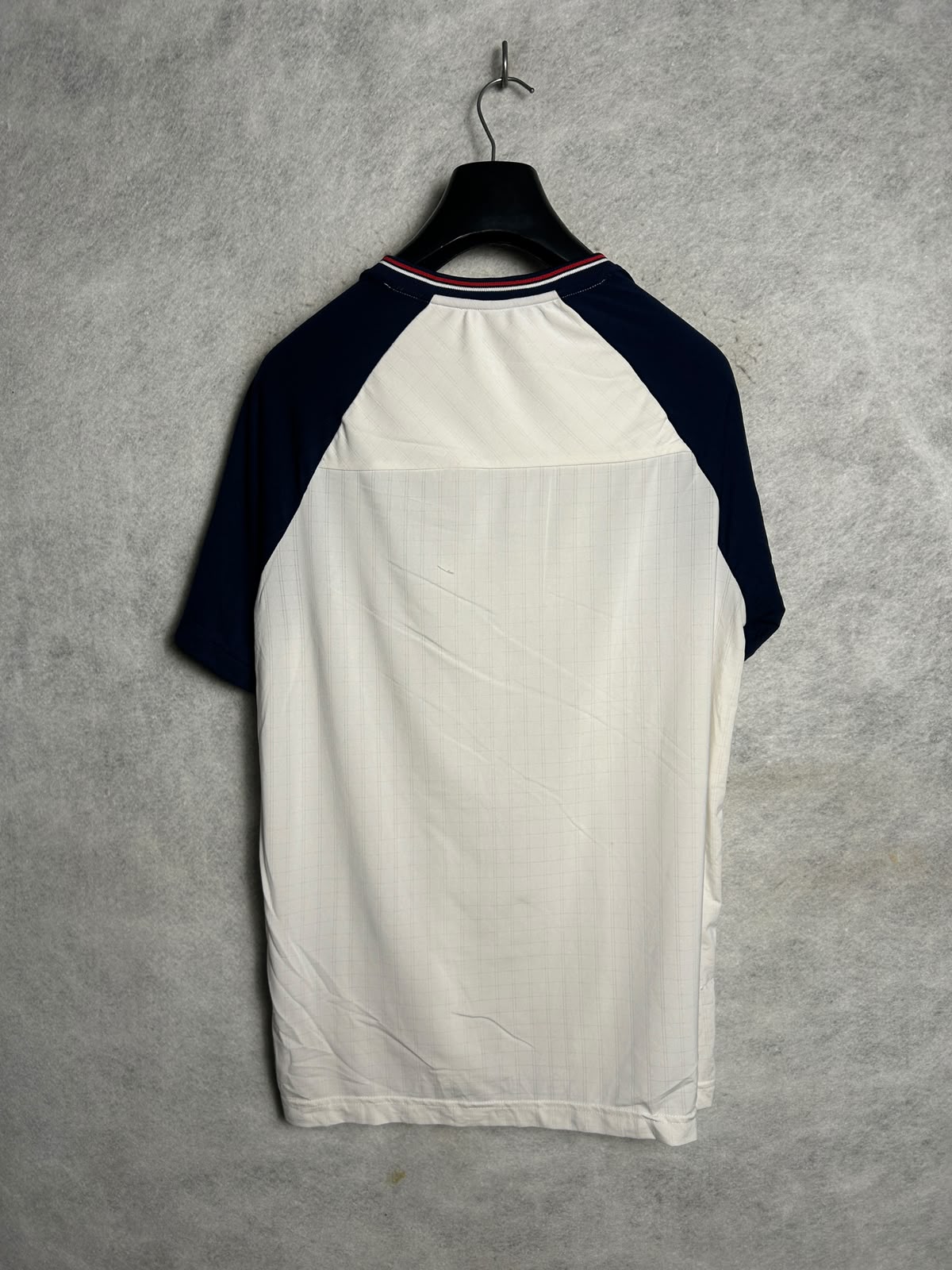 Fila White Round Neck - Medium