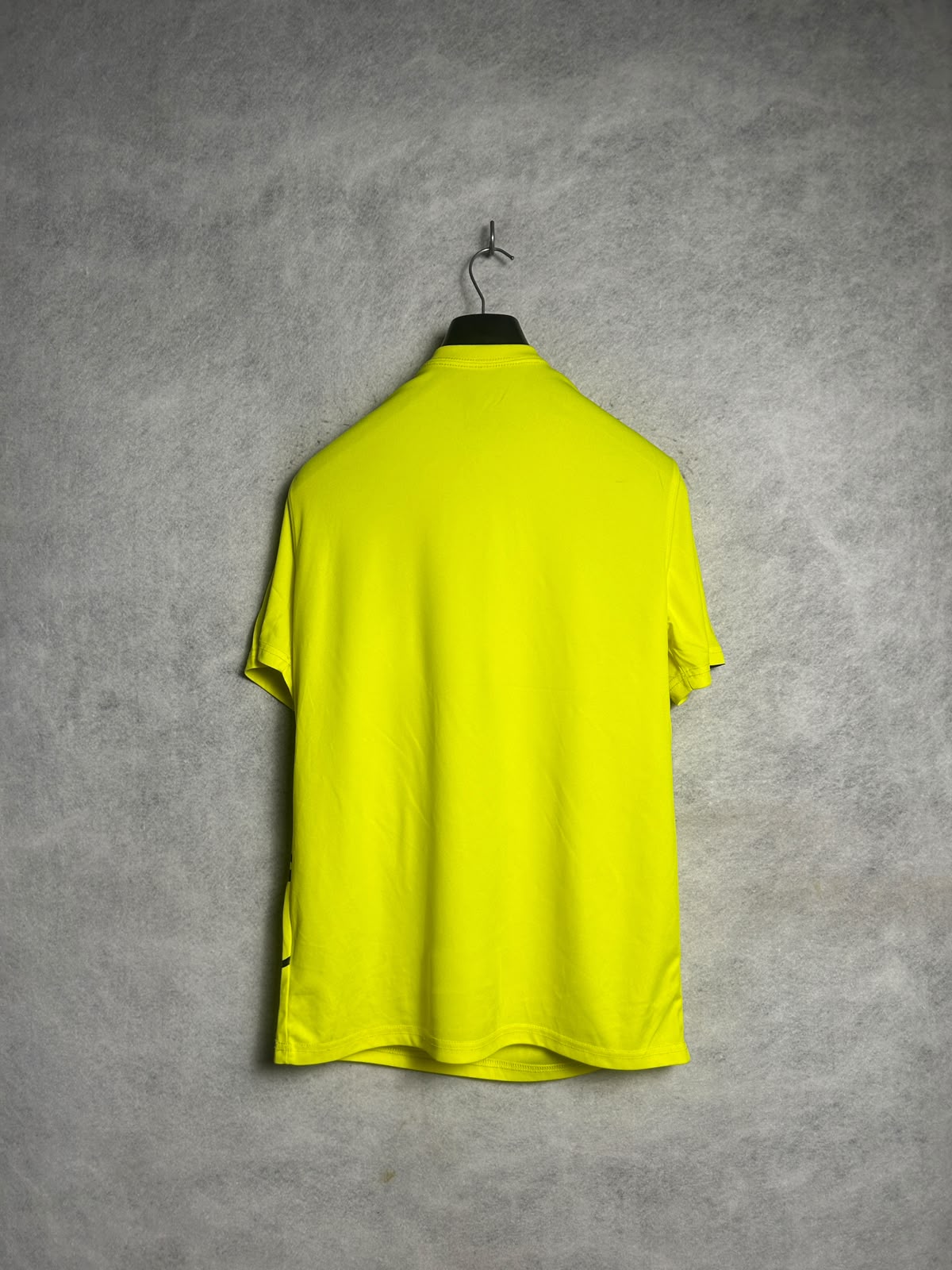 NBA Big Logo Yellow Round Neck - Medium