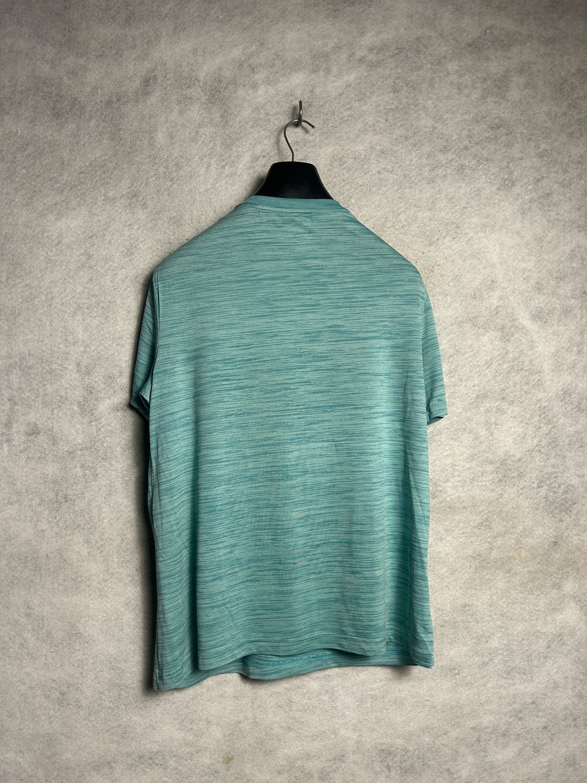 TEK GEAR Dry Tek Round Neck - Large