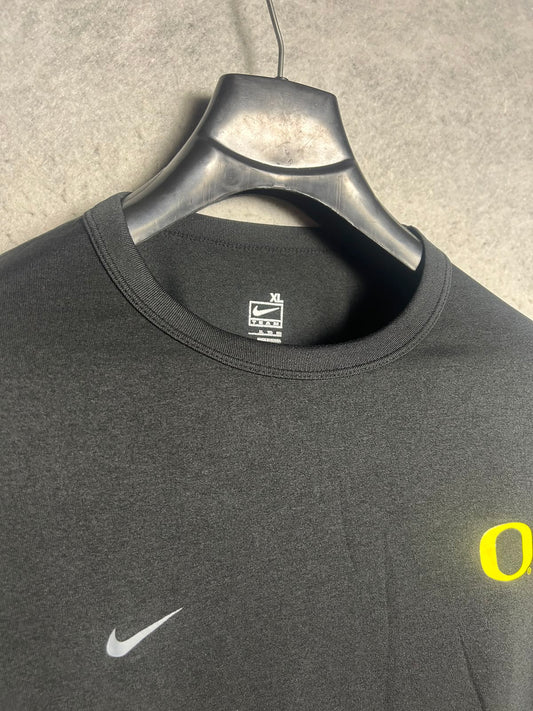 Nike Team Round Neck Black Full Sleeves - XL