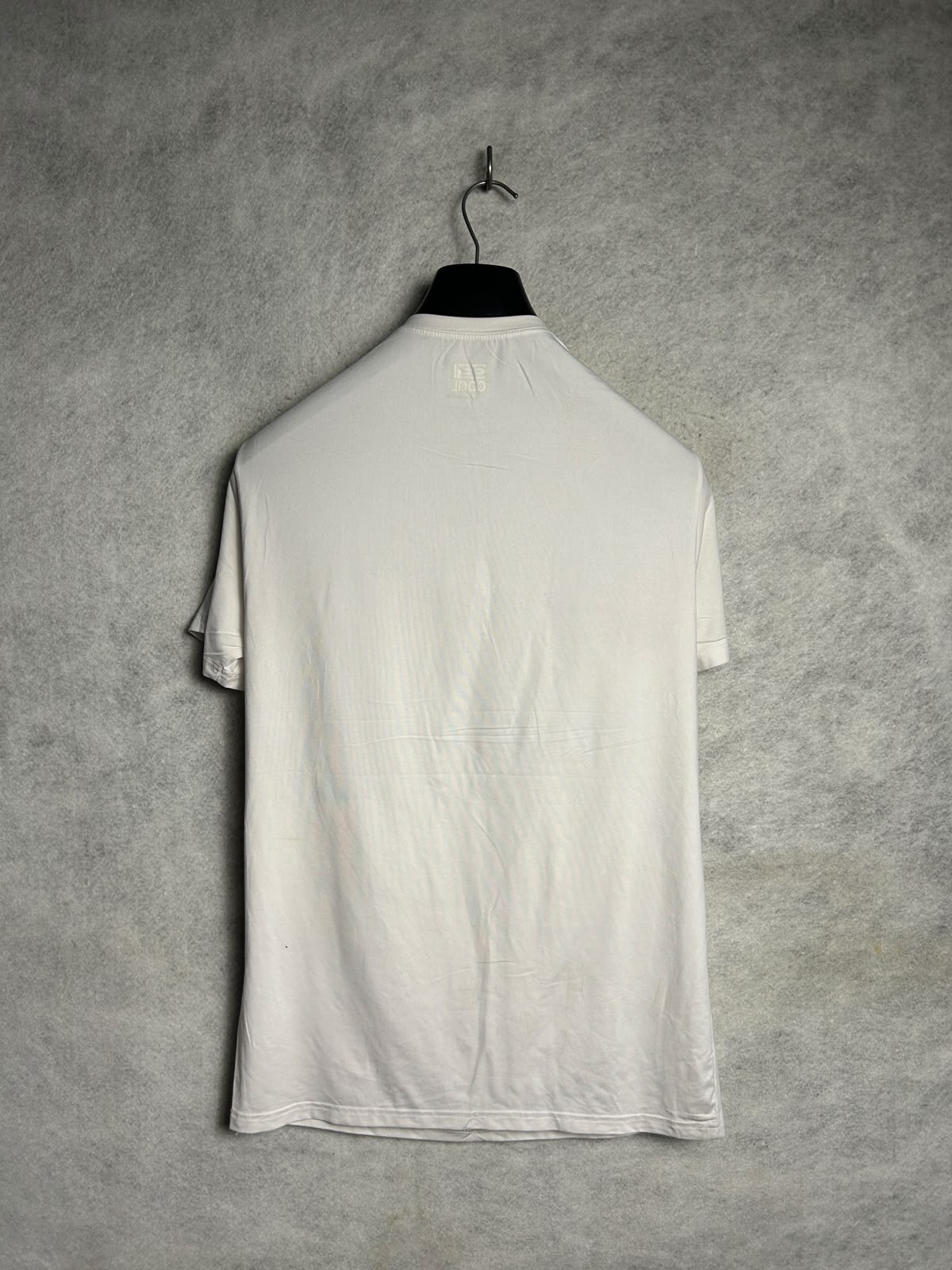 32 Degree White Round Neck - Small