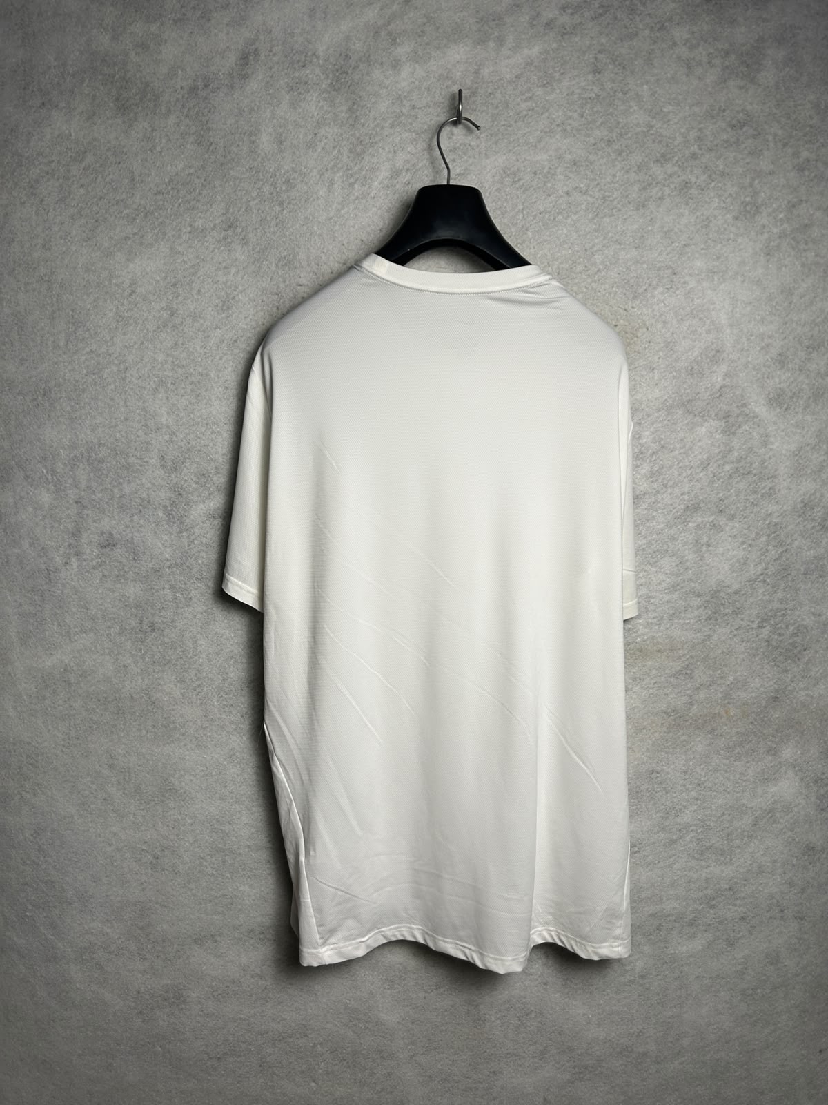 Nike Dri Fit White Round Neck - XXL