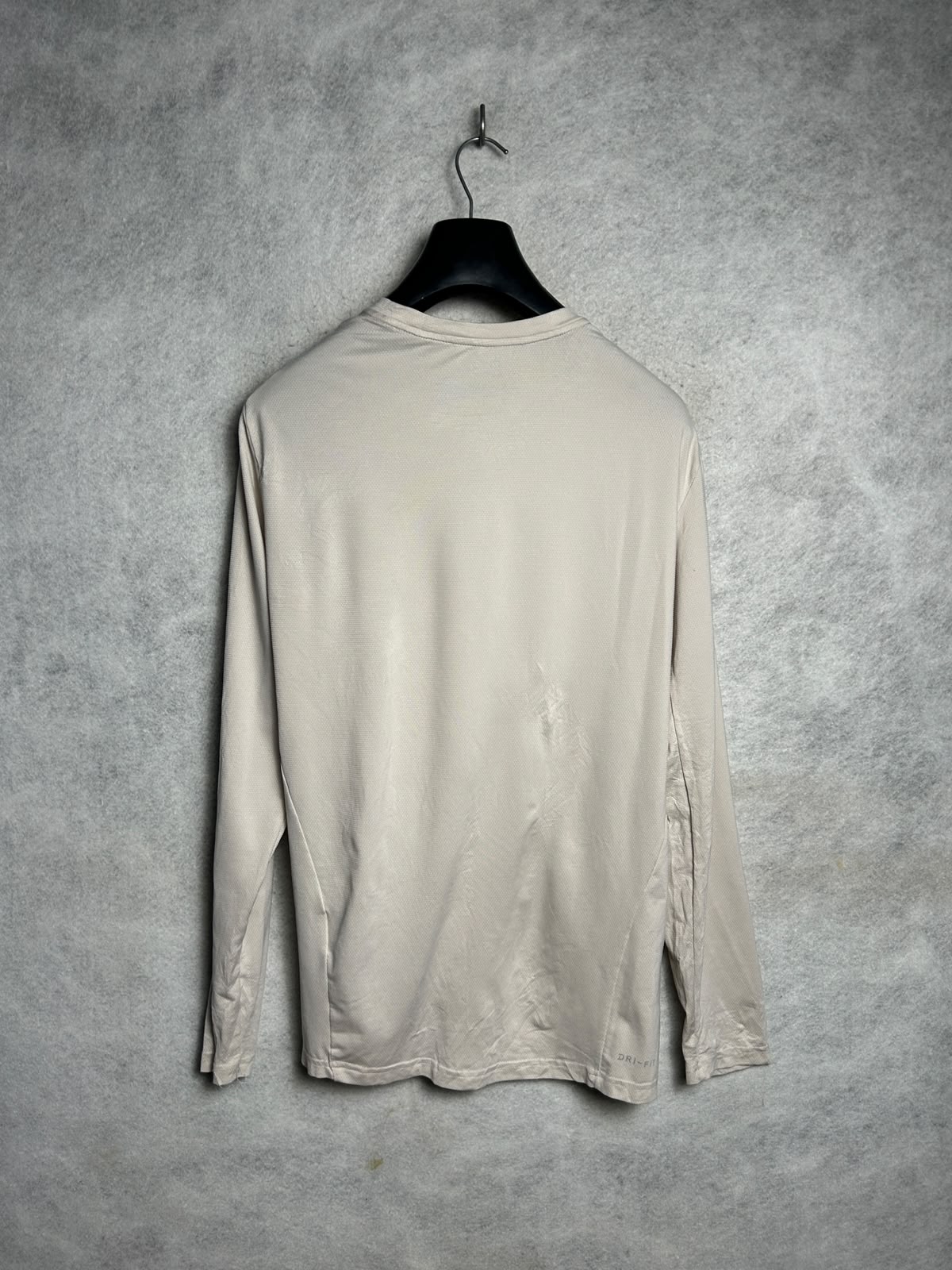 Nike Dri Fit Full Sleeves Round Neck - Small