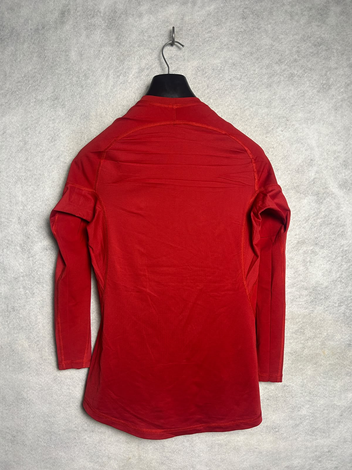 Adidas Red Full Sleeves Round Neck - Large