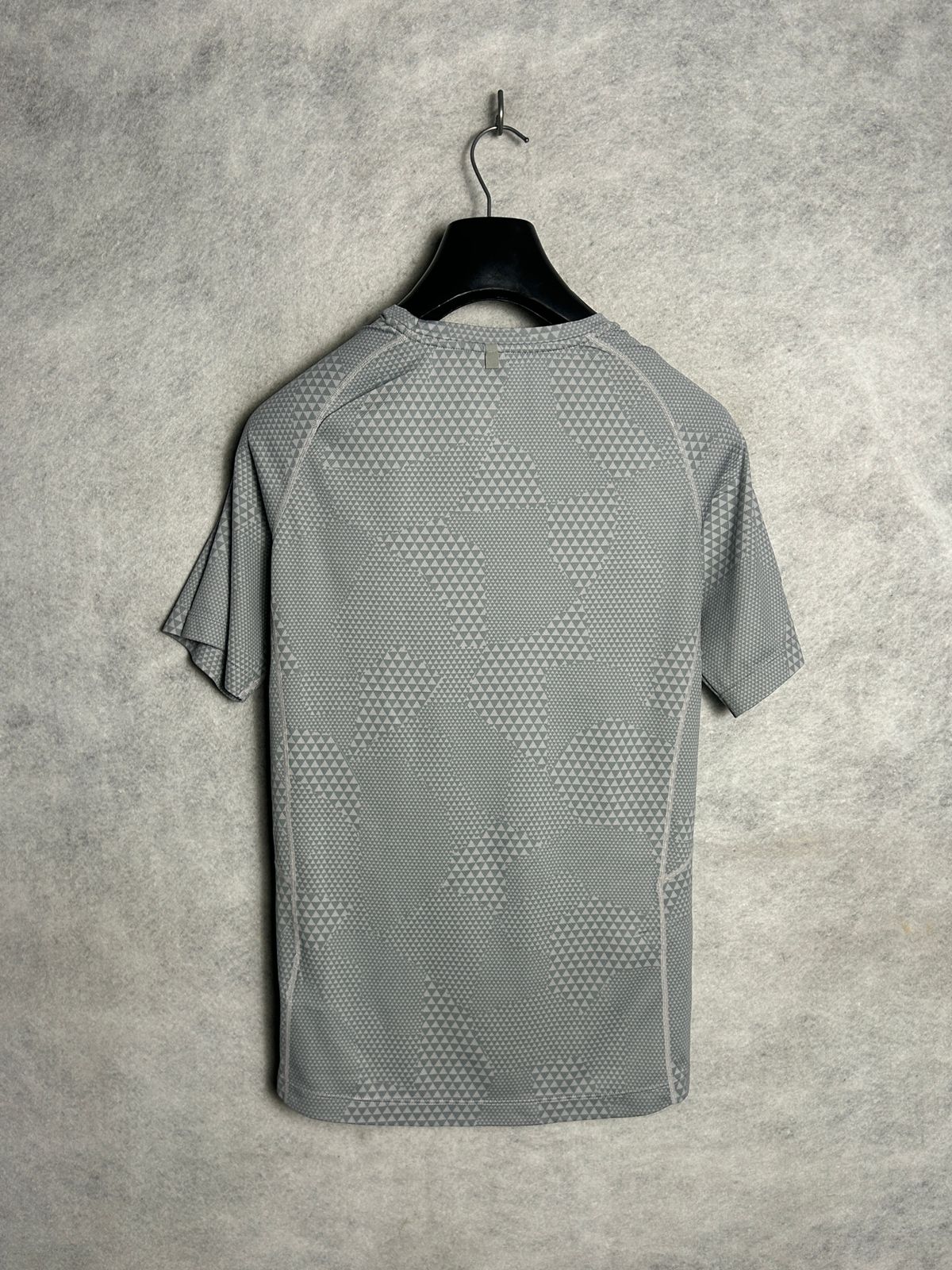 Nike Dri Fit Grey Round Neck - Medium