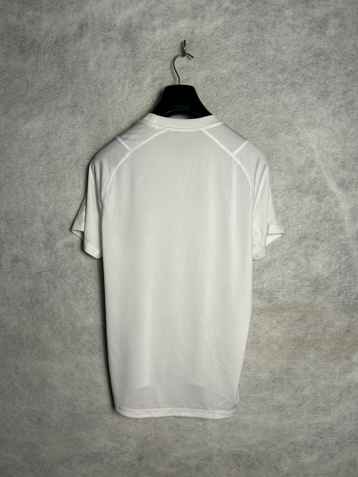 Adidas Aeroready Freelift White Round Neck - Medium