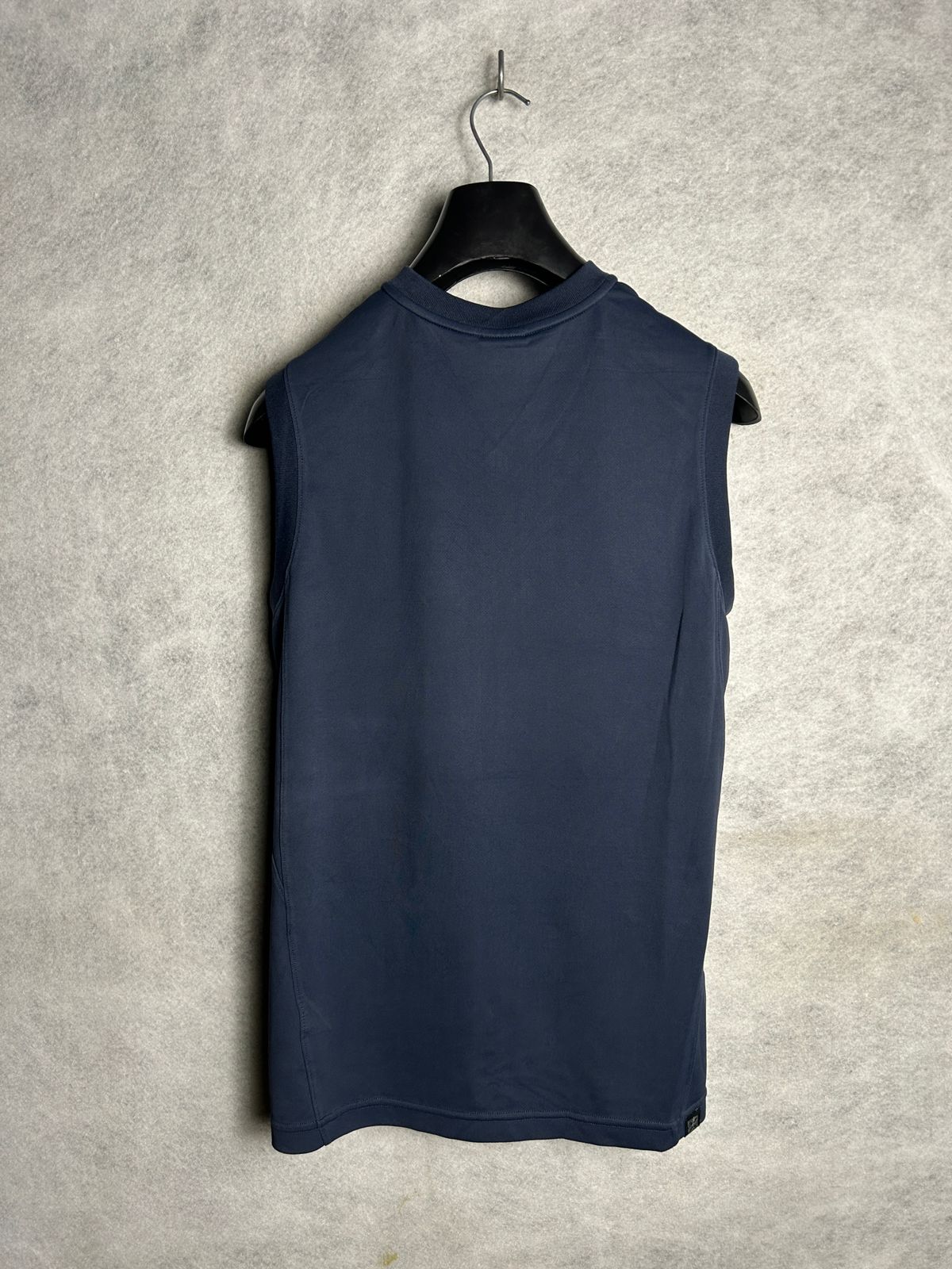 Nike Dri Fit Blue V Neck - Large
