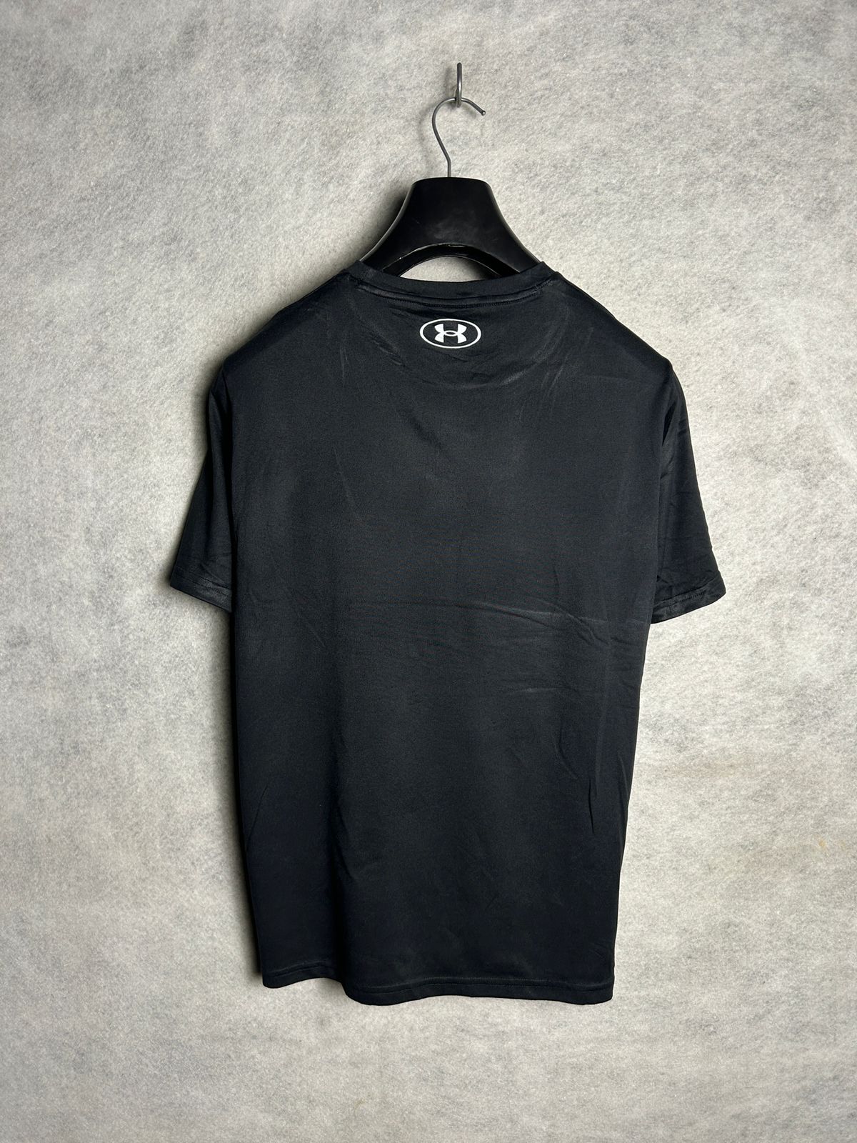 Under Armour Big Logo Black Round Neck - Small