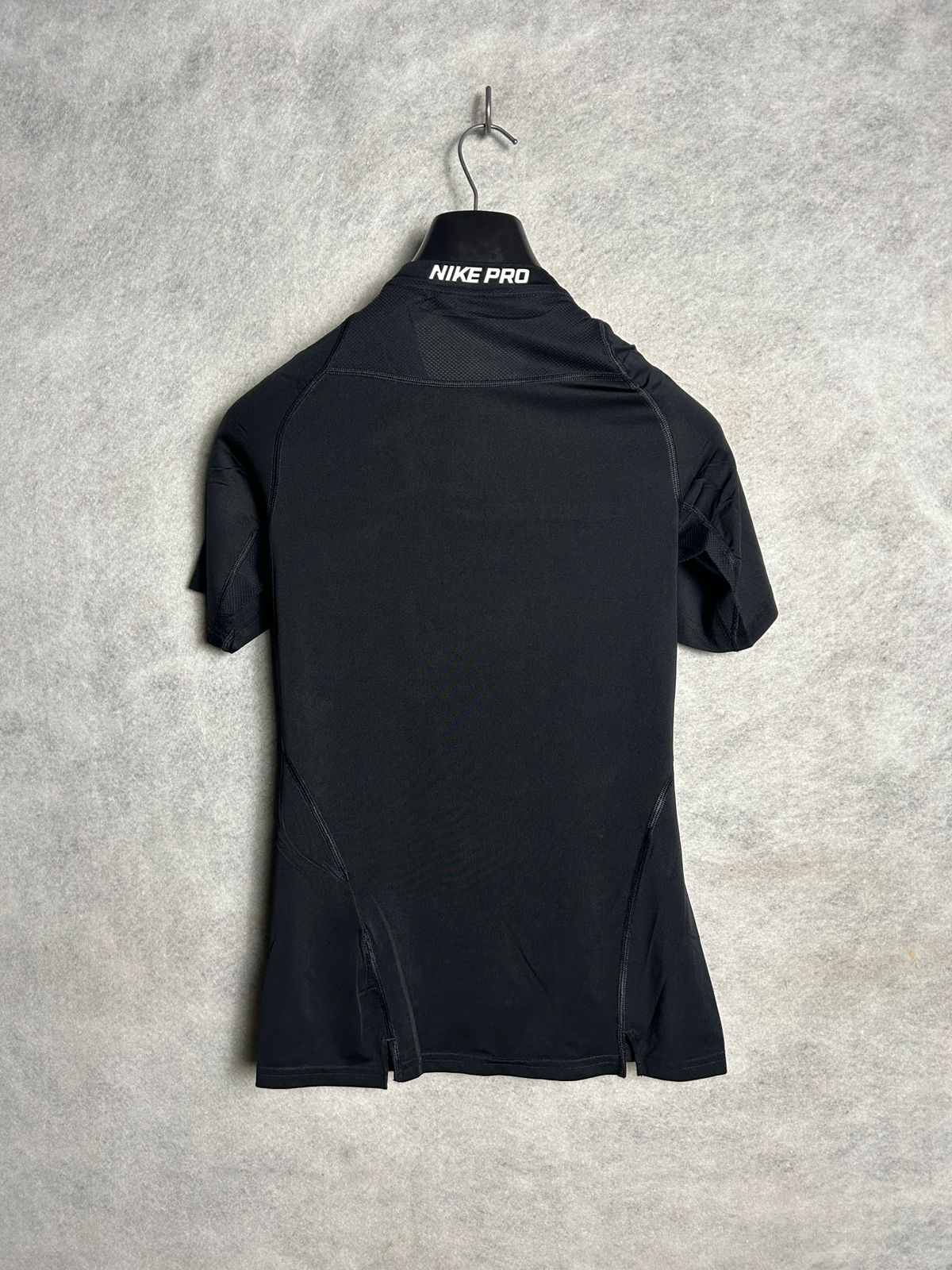 Nike Dri Fit Big Logo Round Neck - Small