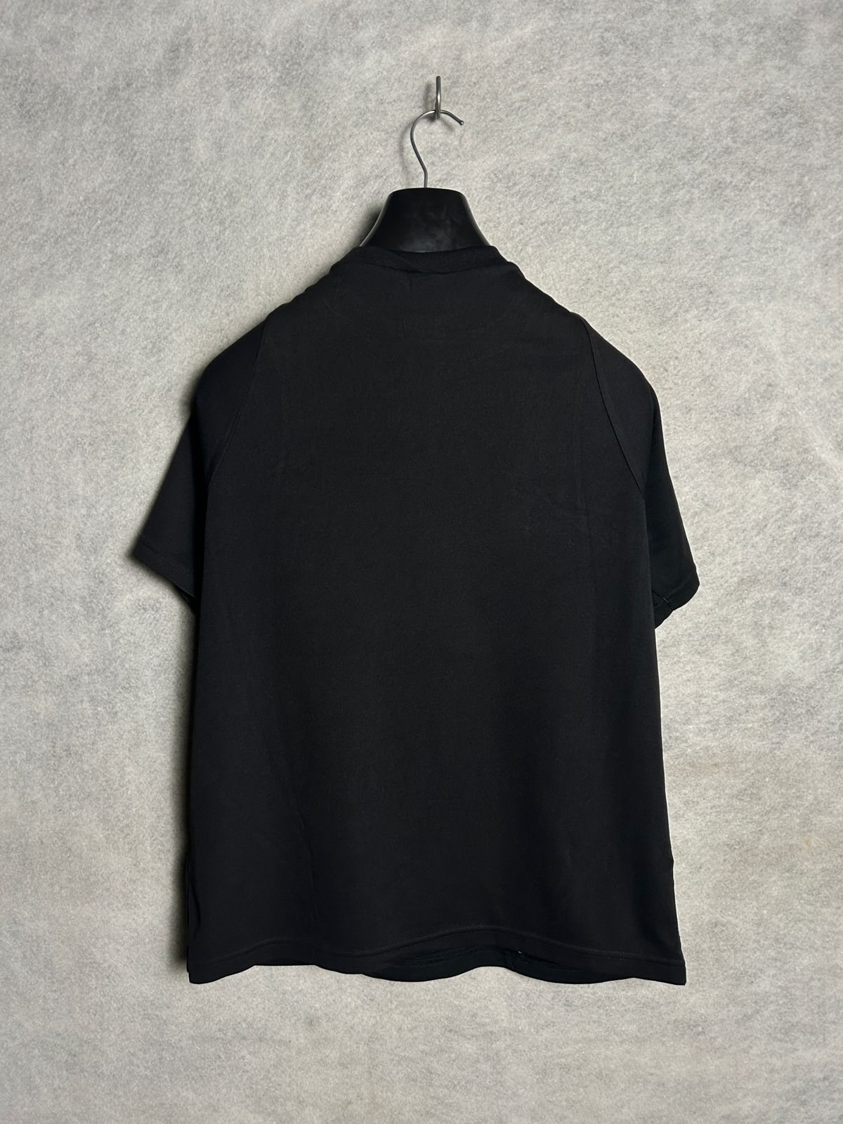 Adidas Black Round Neck - Medium