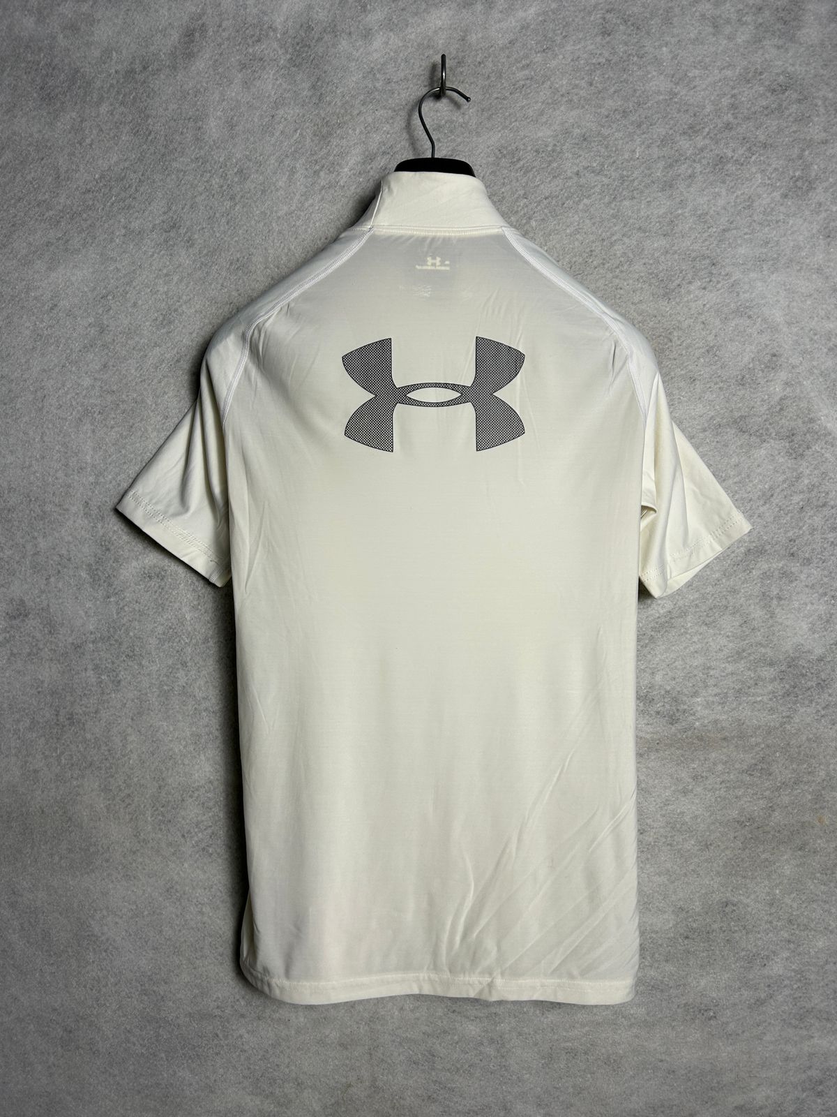 Under Armour Mock Neck White Big Logo - XL