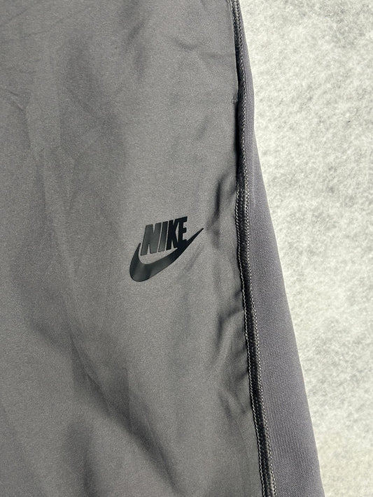 Nike Grey - Medium