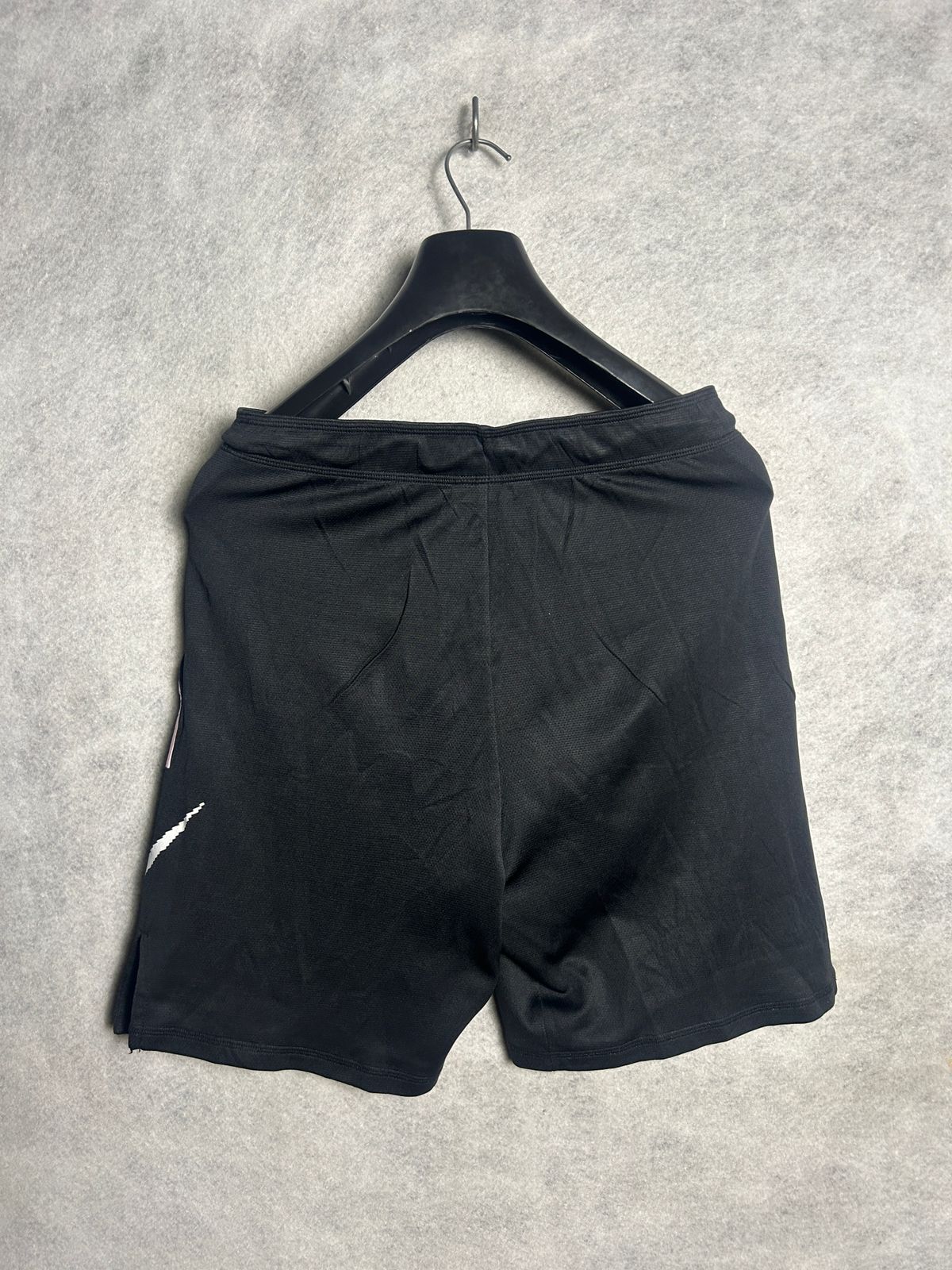 Nike Dri Fit Big Logo Black - Medium