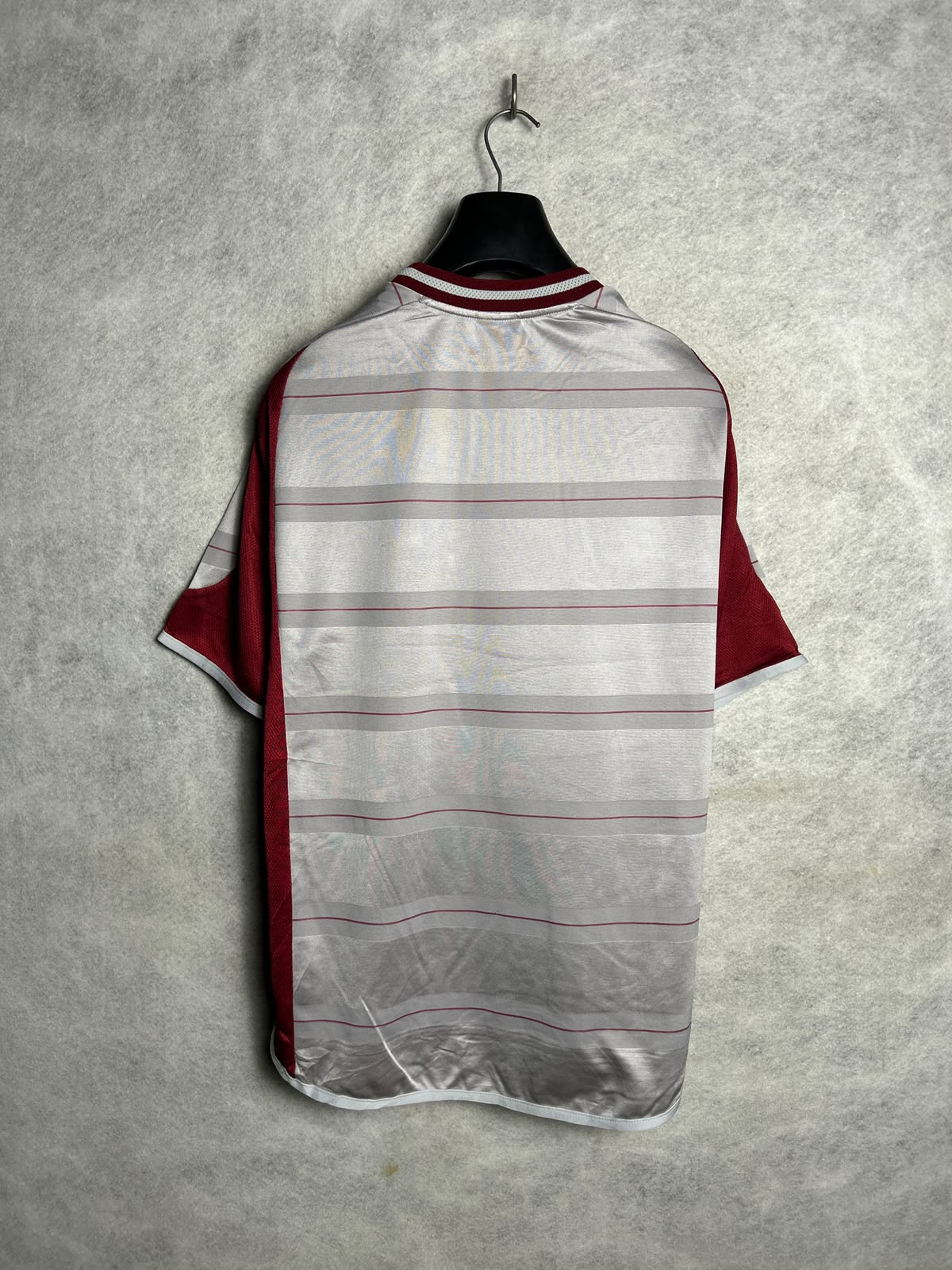 Puma Red And White Round Neck - XL