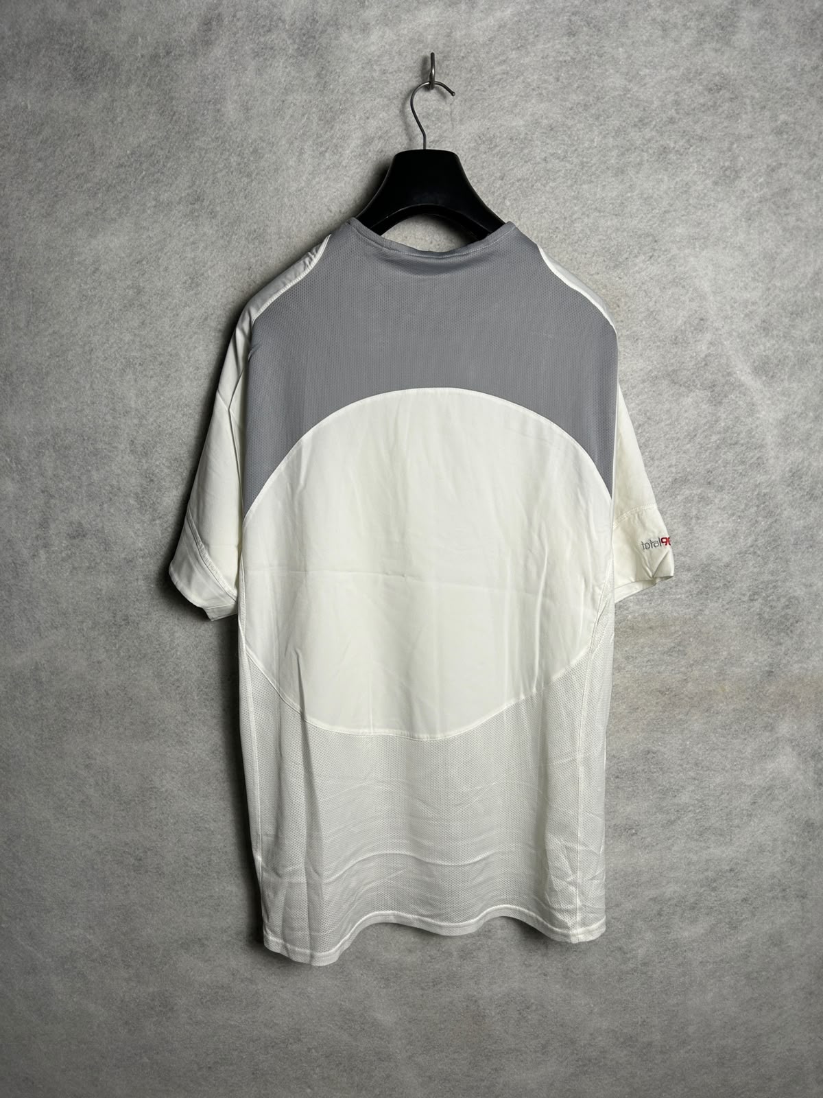 Nike Dri Fit White Round Neck - XL