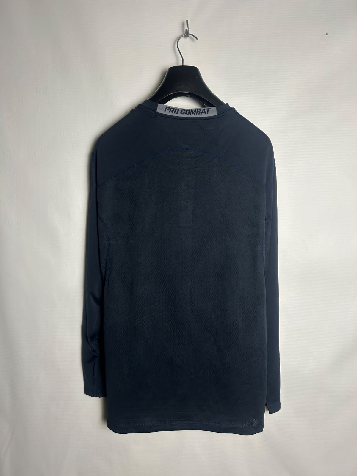 Nike Pro Combat Dri Fit Full Sleeves Round Neck - XL