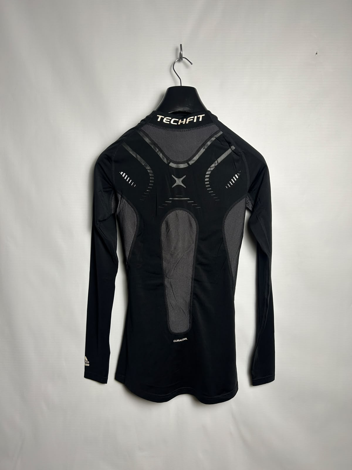 Adidas Climacool Techfit Black Round Neck Full Sleeves - Medium