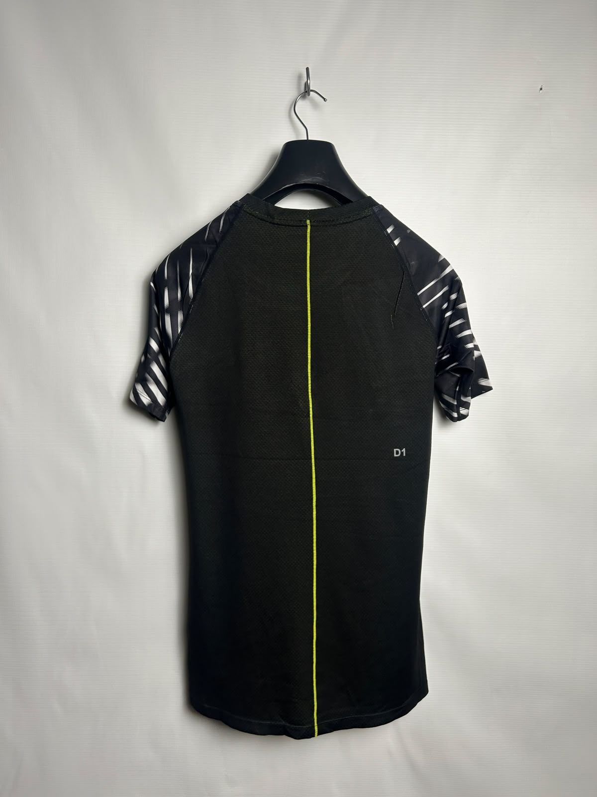 Asics Printed Round Neck - Small