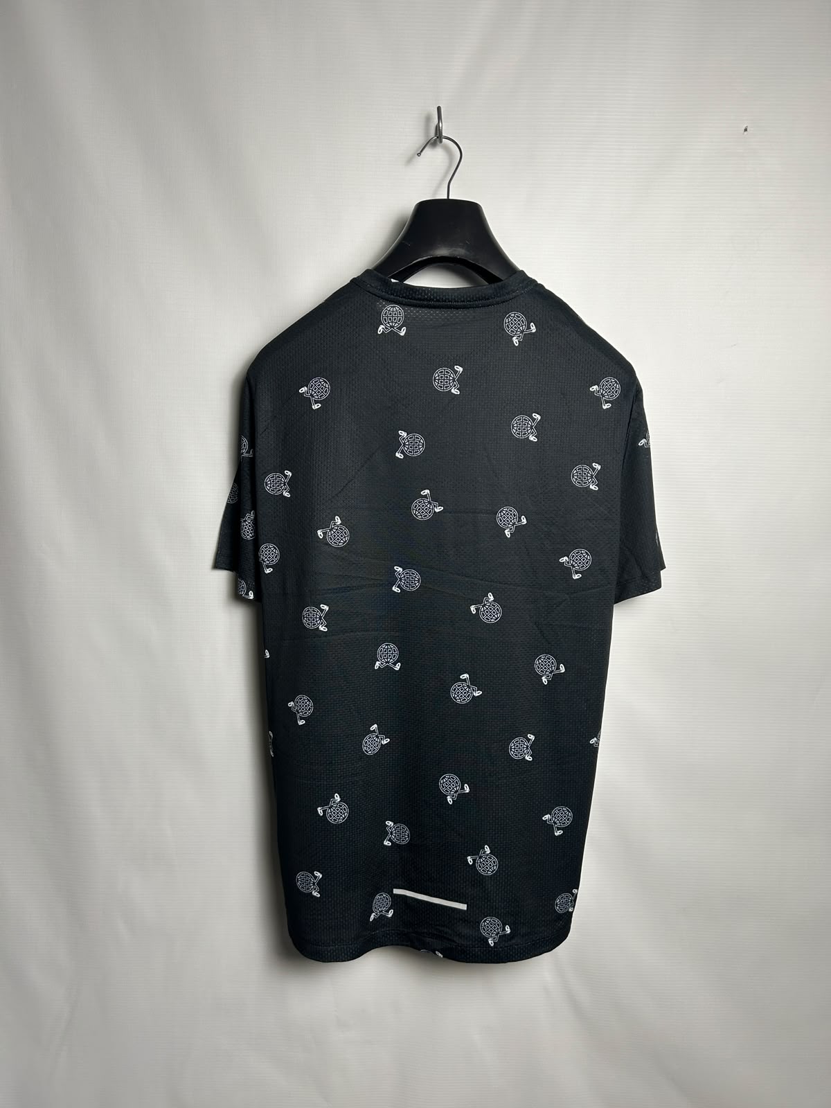 Nike Dri Fit Printed Round Neck - Large
