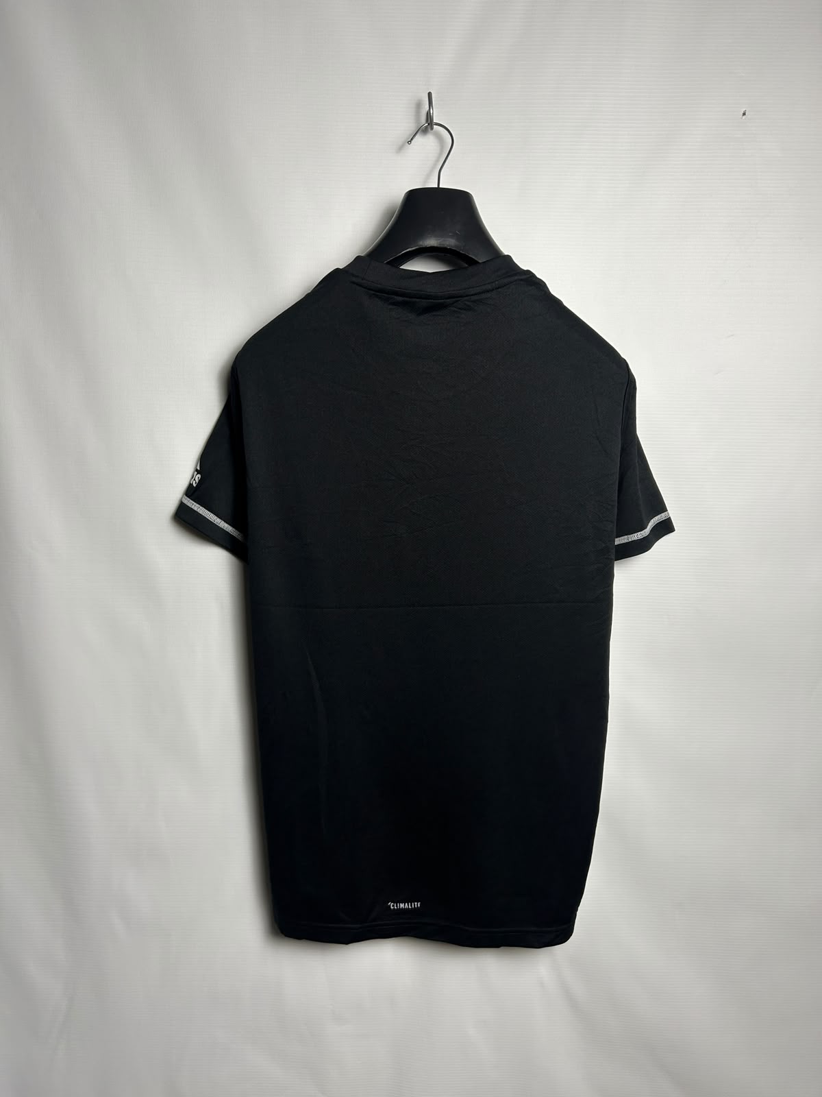 Adidas Black Round Neck - Medium