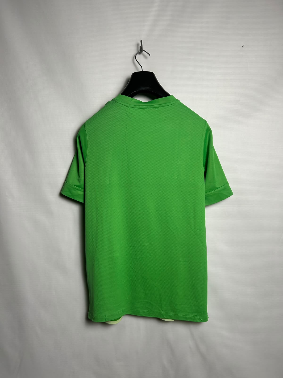Nike Dri Fit Green Round Neck - Medium