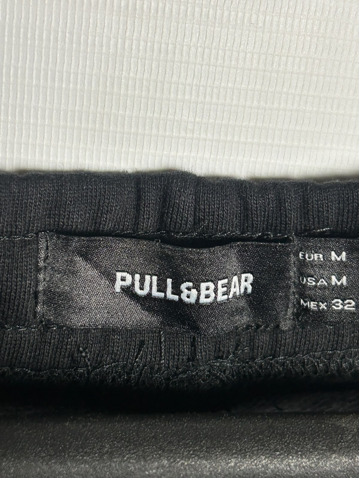 Pull&Bear Black - Medium