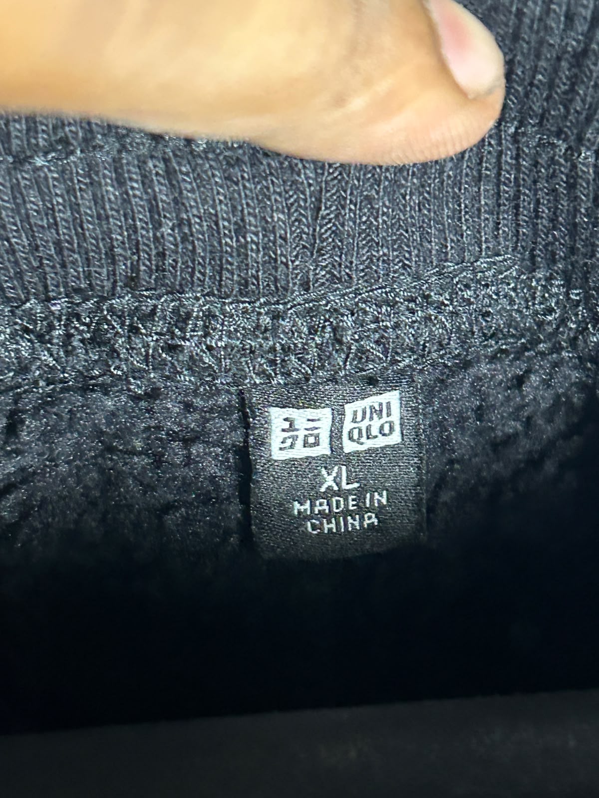 Uniqlo Black - XL