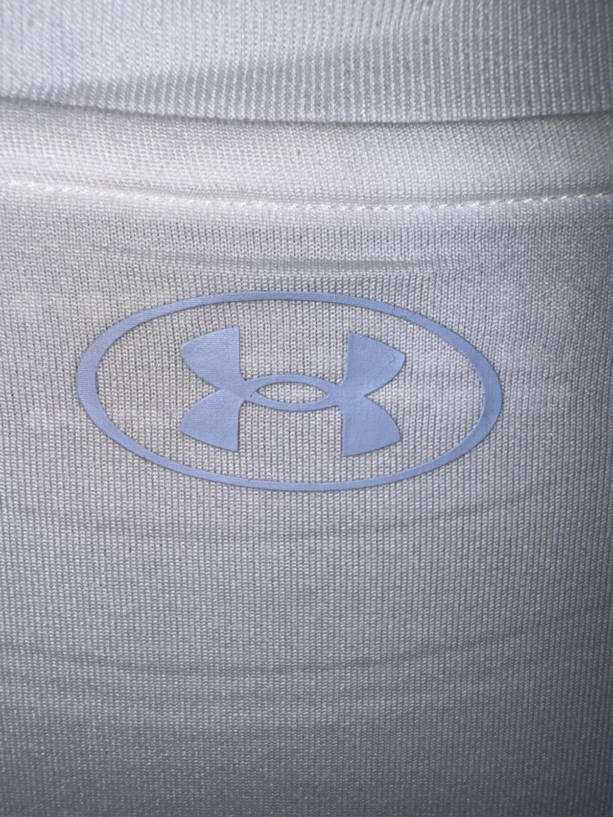 Under Armour Light Blue/White Round Neck - Large