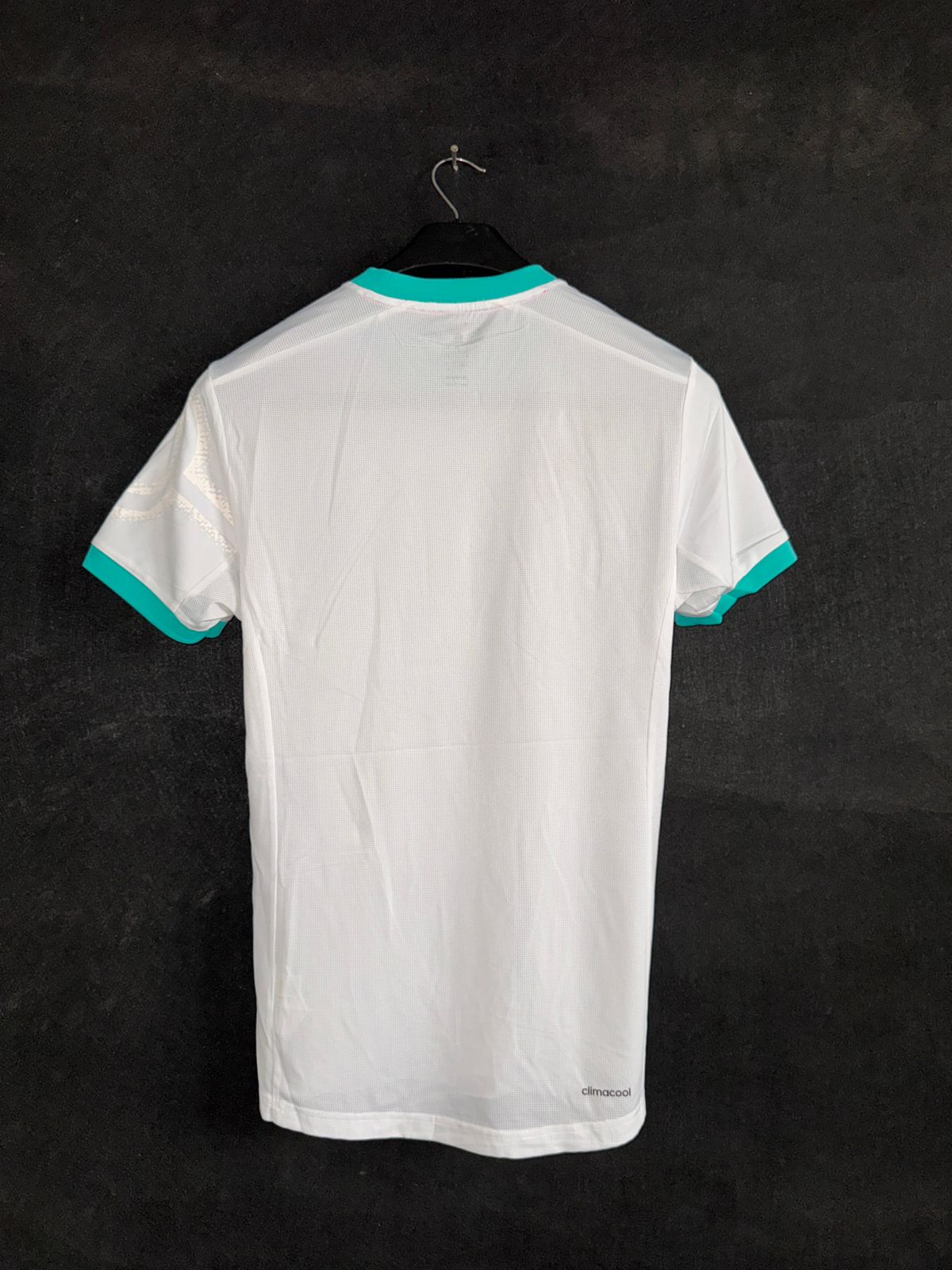 Adidas Round Neck Shirt - Medium