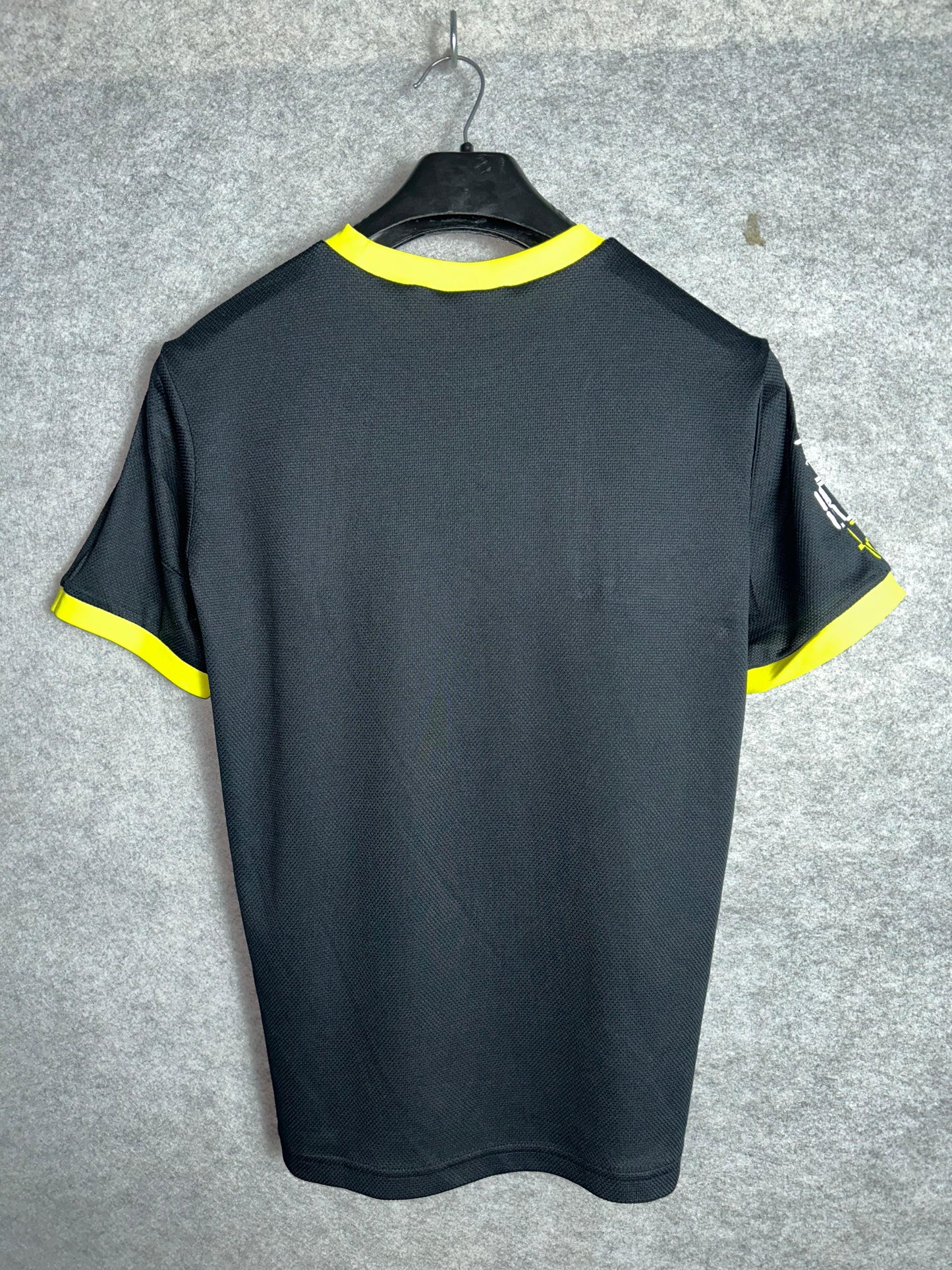 Nike Sport Yellow Logo - Large