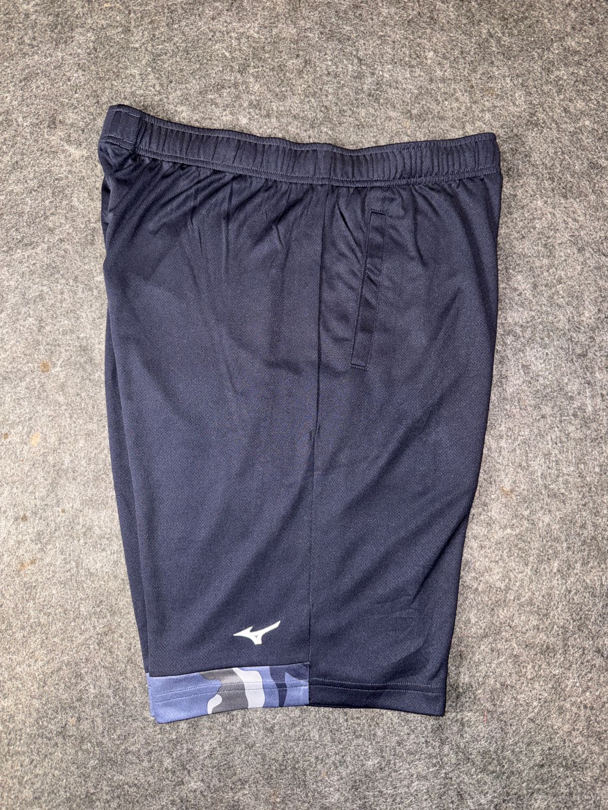Mizuno Logo Shorts - XL