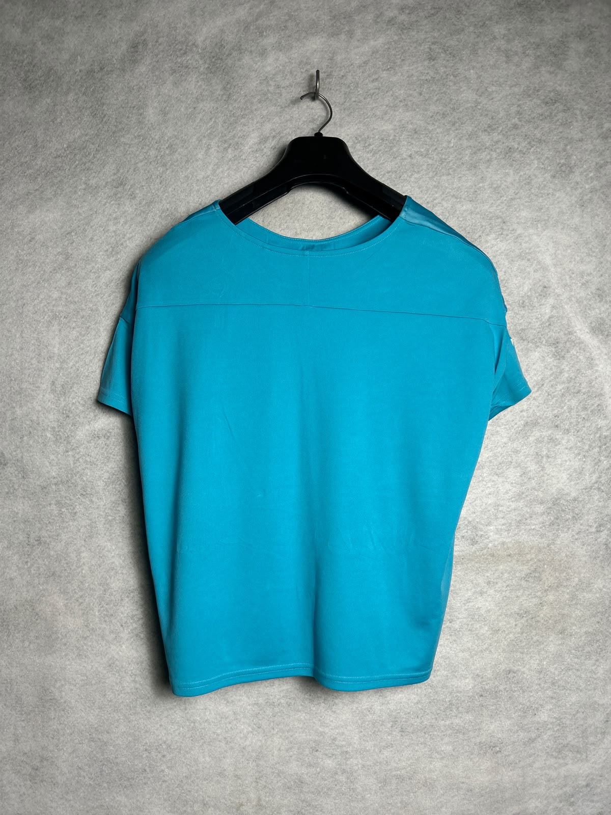 Dunlop Round Neck - Medium