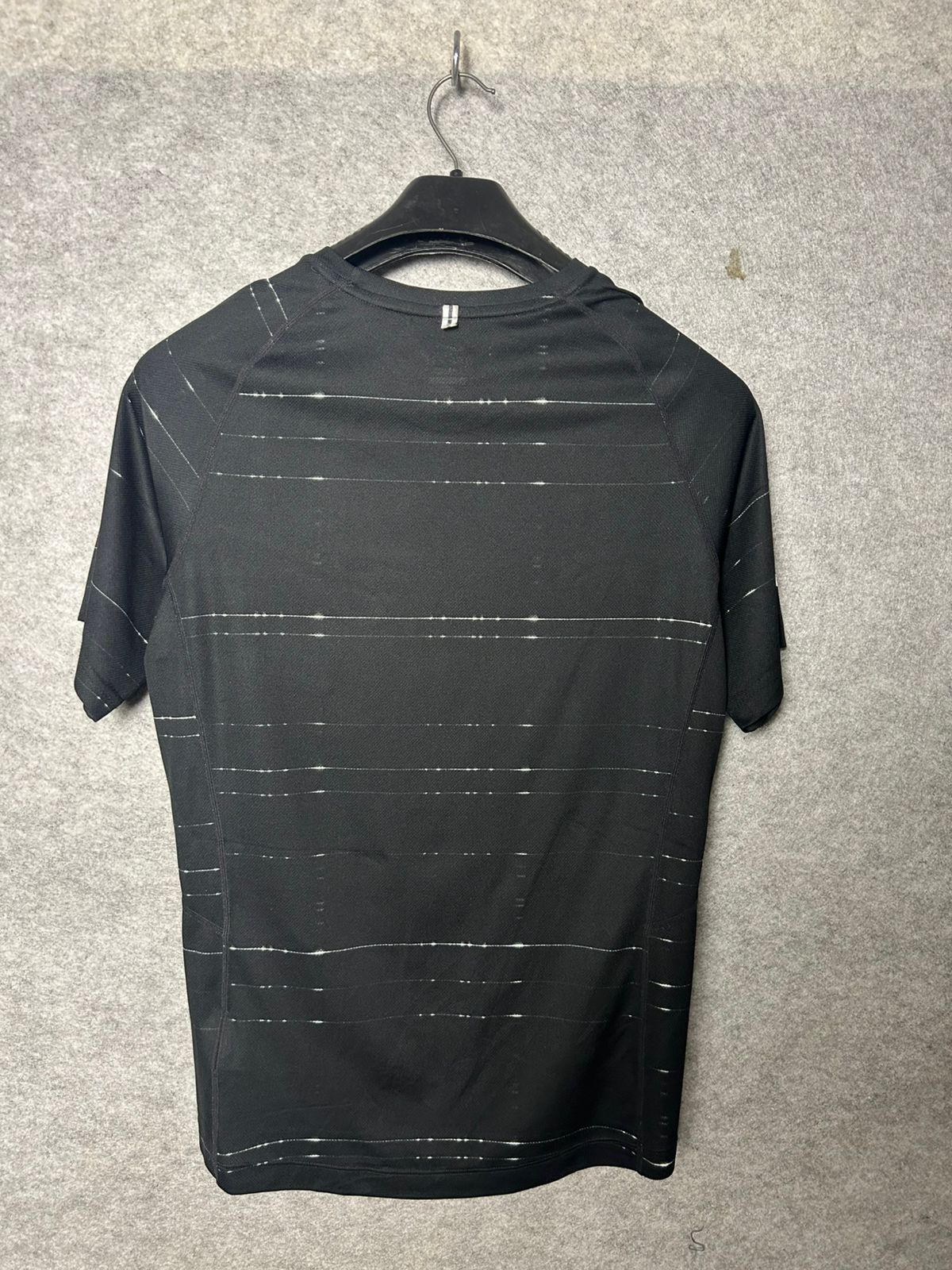 Nike Logo Black Round Neck Tee - Large