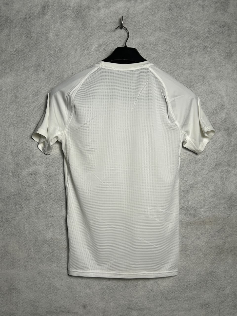 Under Armour White - Small