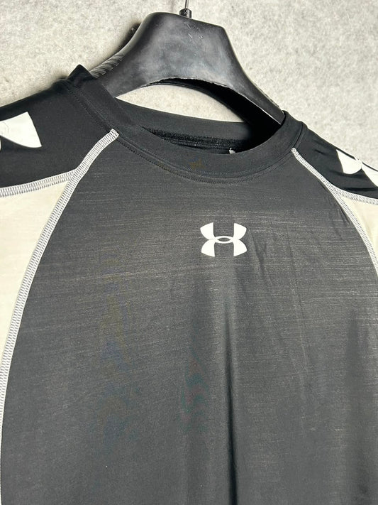 Under Armour - Large